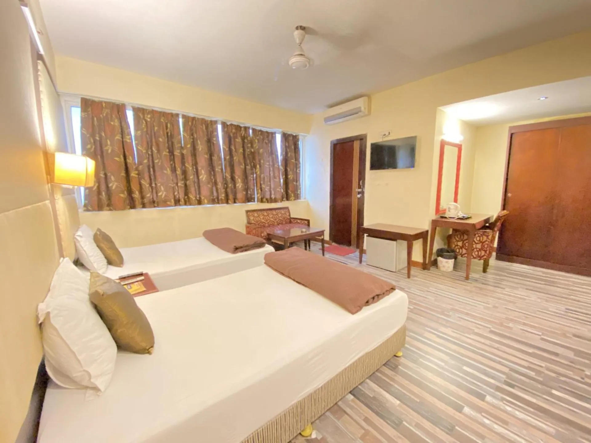 Bed in Astoria Hotel