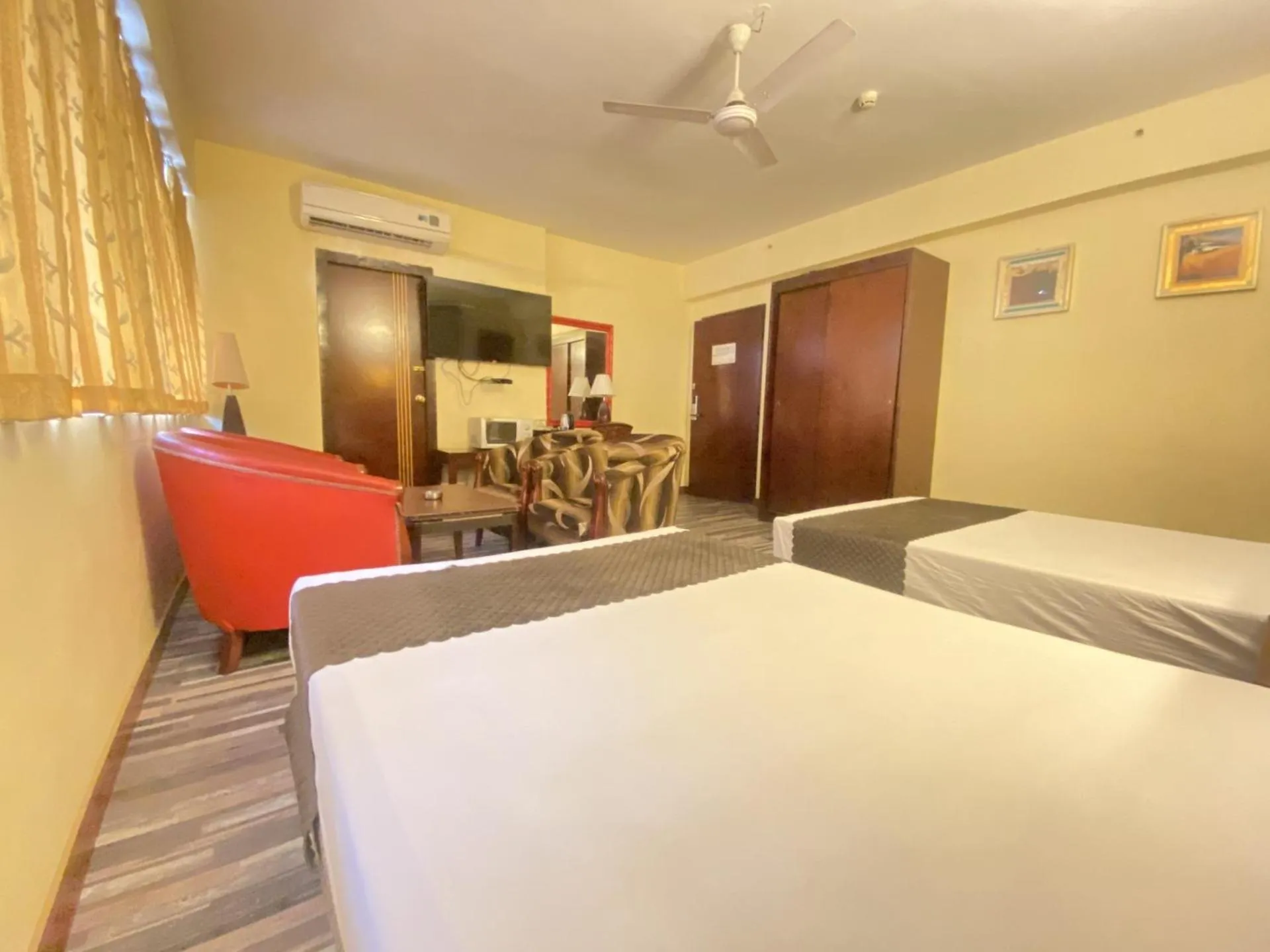 Bed in Astoria Hotel