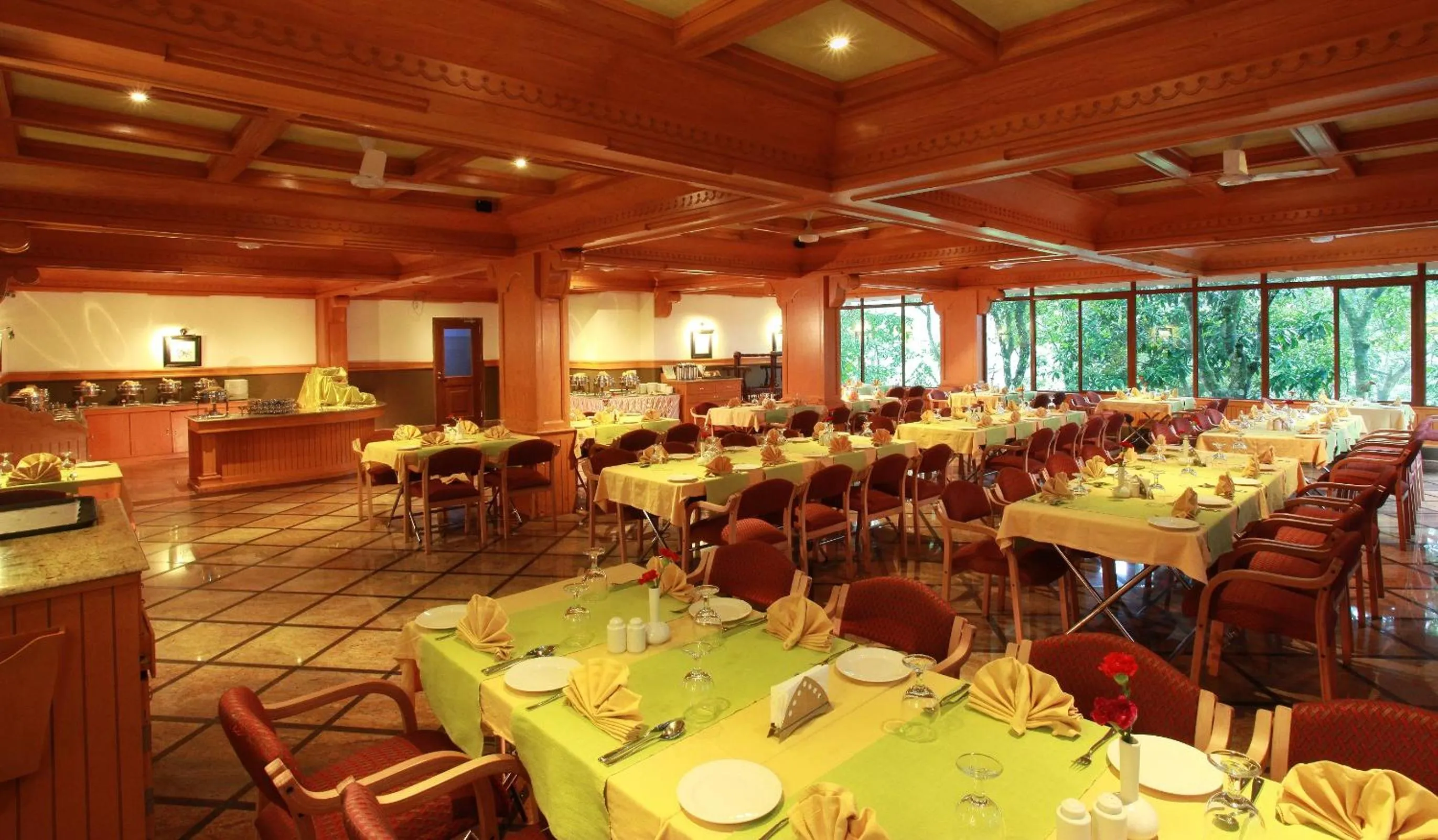 Restaurant/places to eat in Vythiri Village