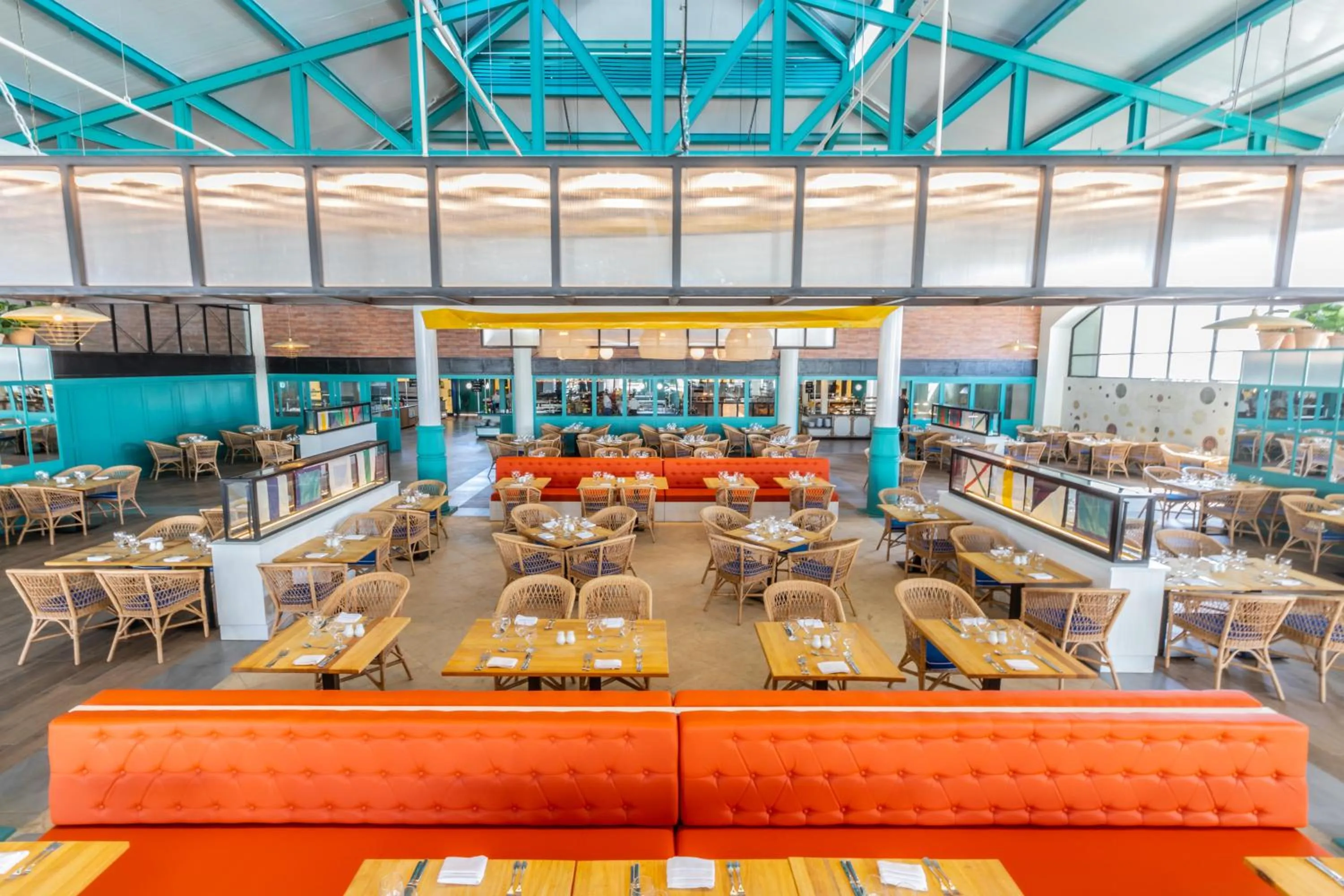 Restaurant/places to eat in Ocean el Faro Resort - All Inclusive