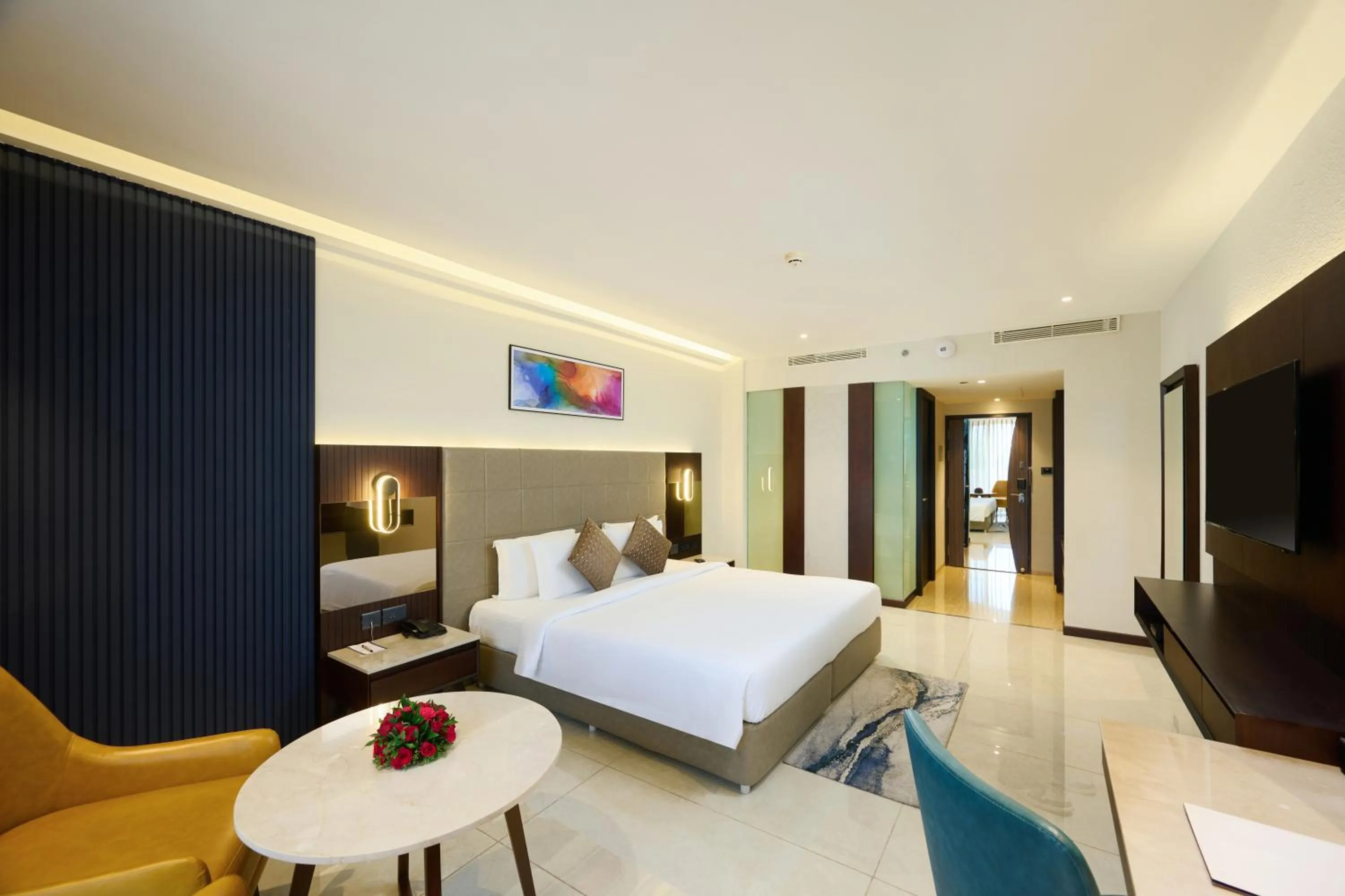 Shower, Bed in Flora Airport Hotel and Convention Centre Kochi