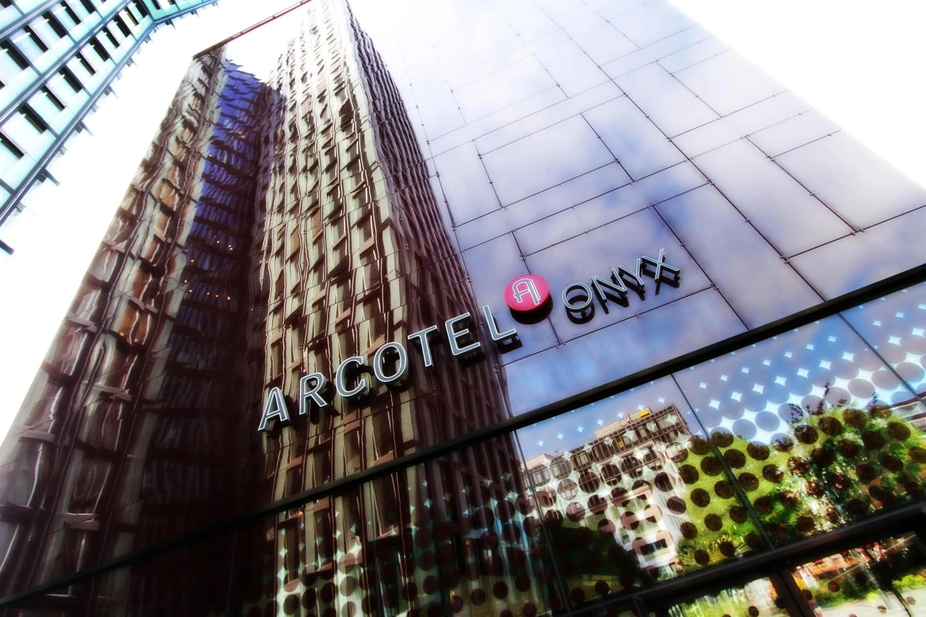 Property building in ARCOTEL Onyx Hamburg