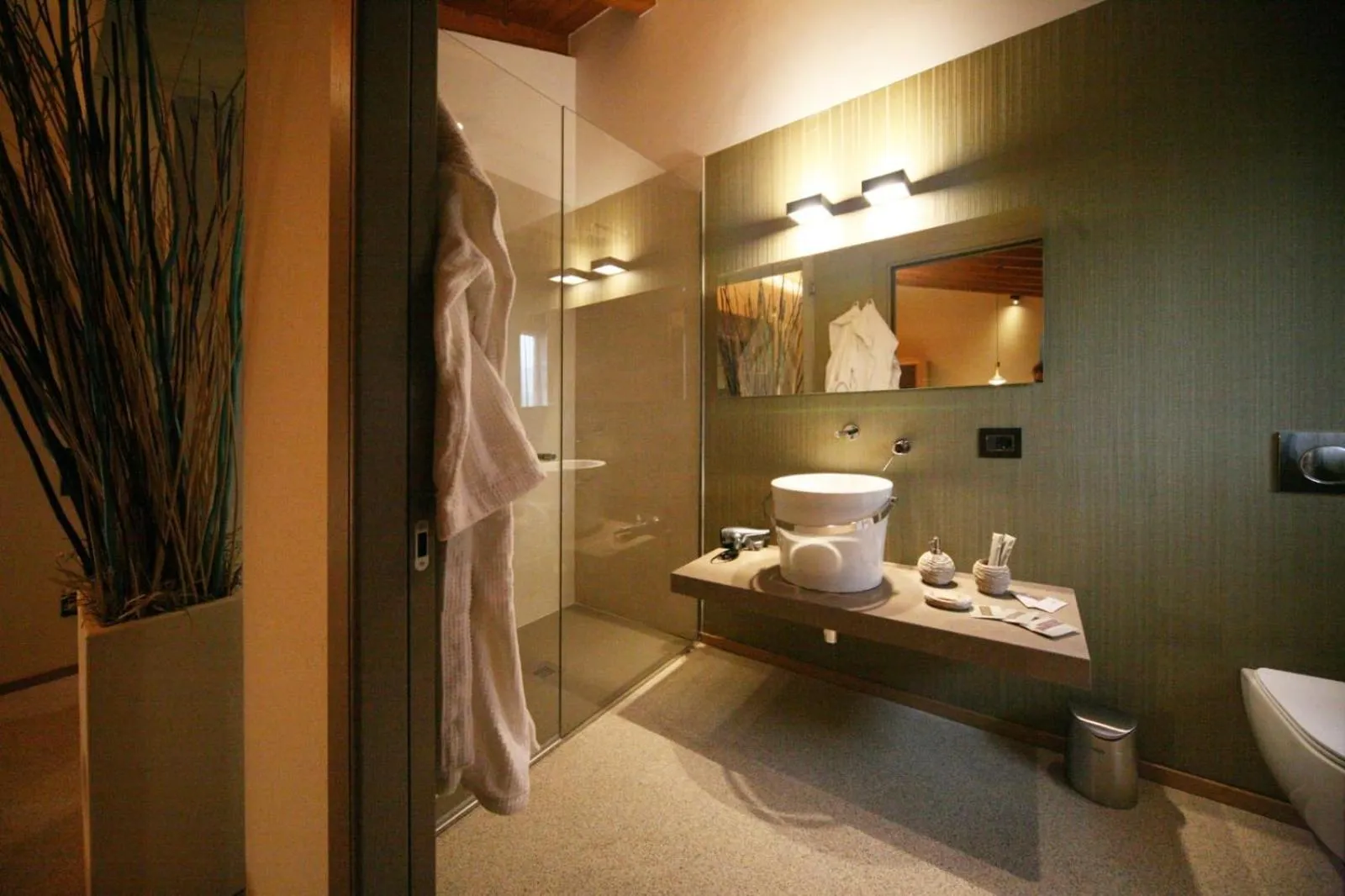 Shower in Locanda Sensi