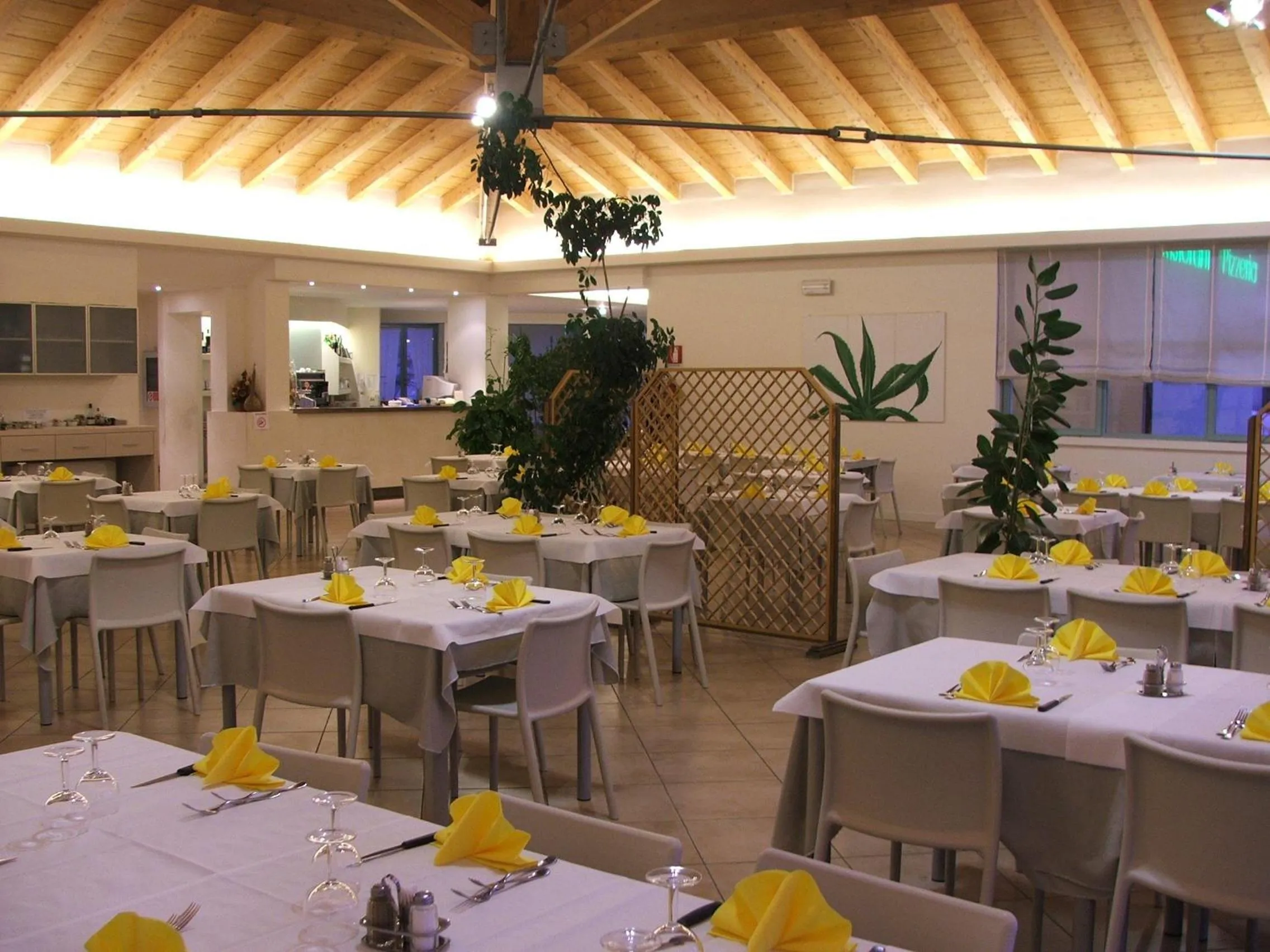 Restaurant/places to eat in Lieta Sosta