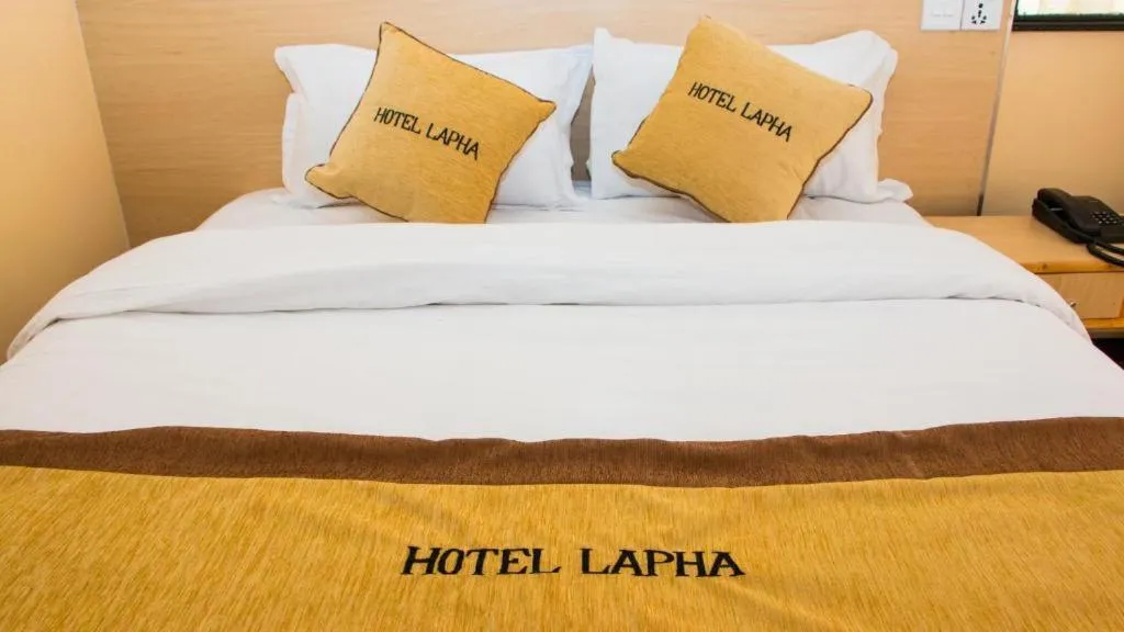 Bed in Hotel Lapha