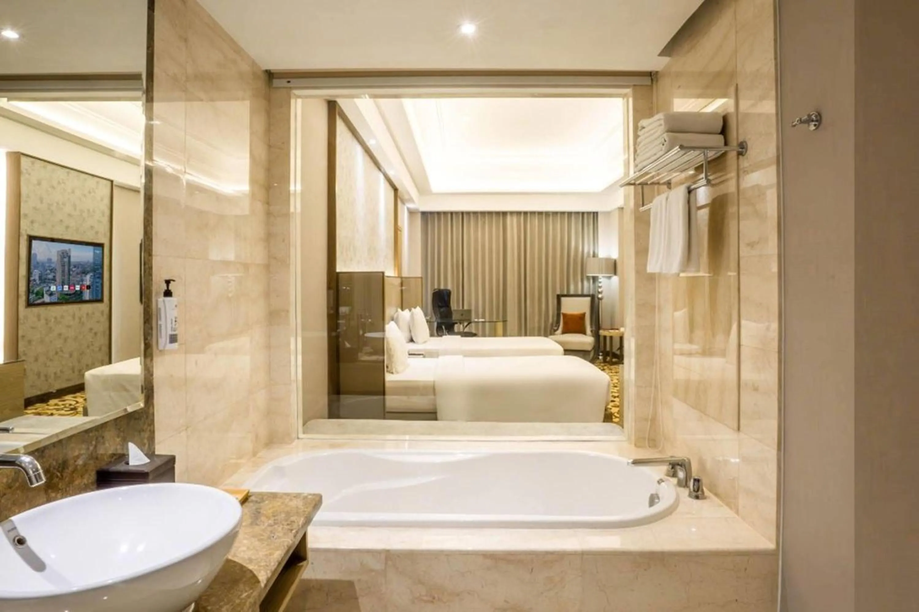 Bathroom, Bed in Wyndham Surabaya
