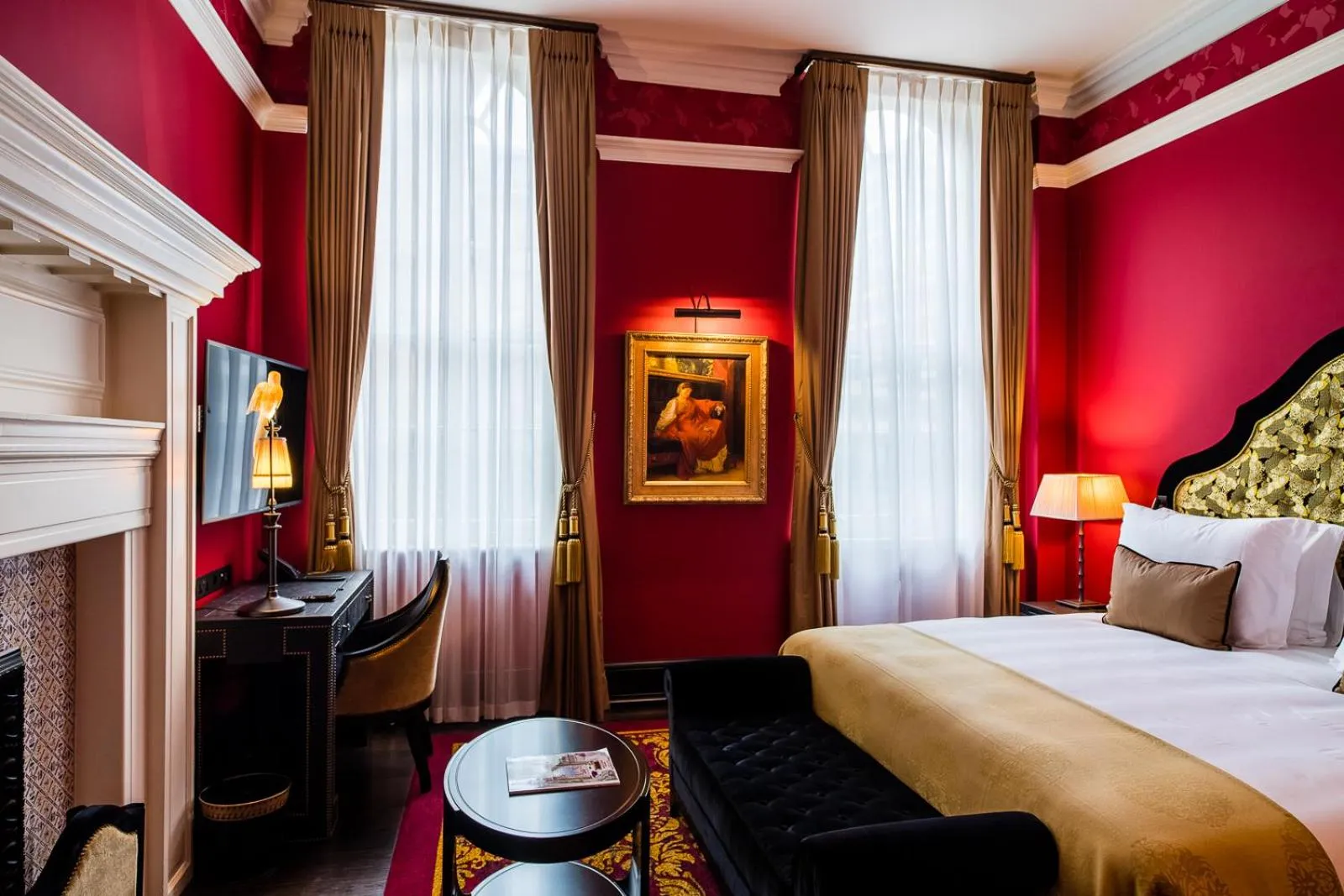 Bedroom, Bed in L'oscar London