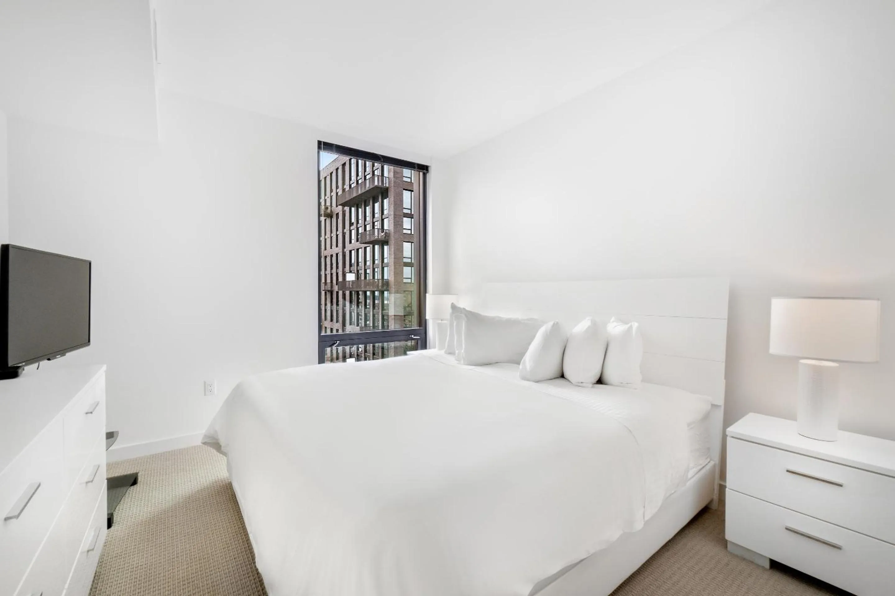 Bedroom, Bed in Global Luxury Suites at Reston Town Center