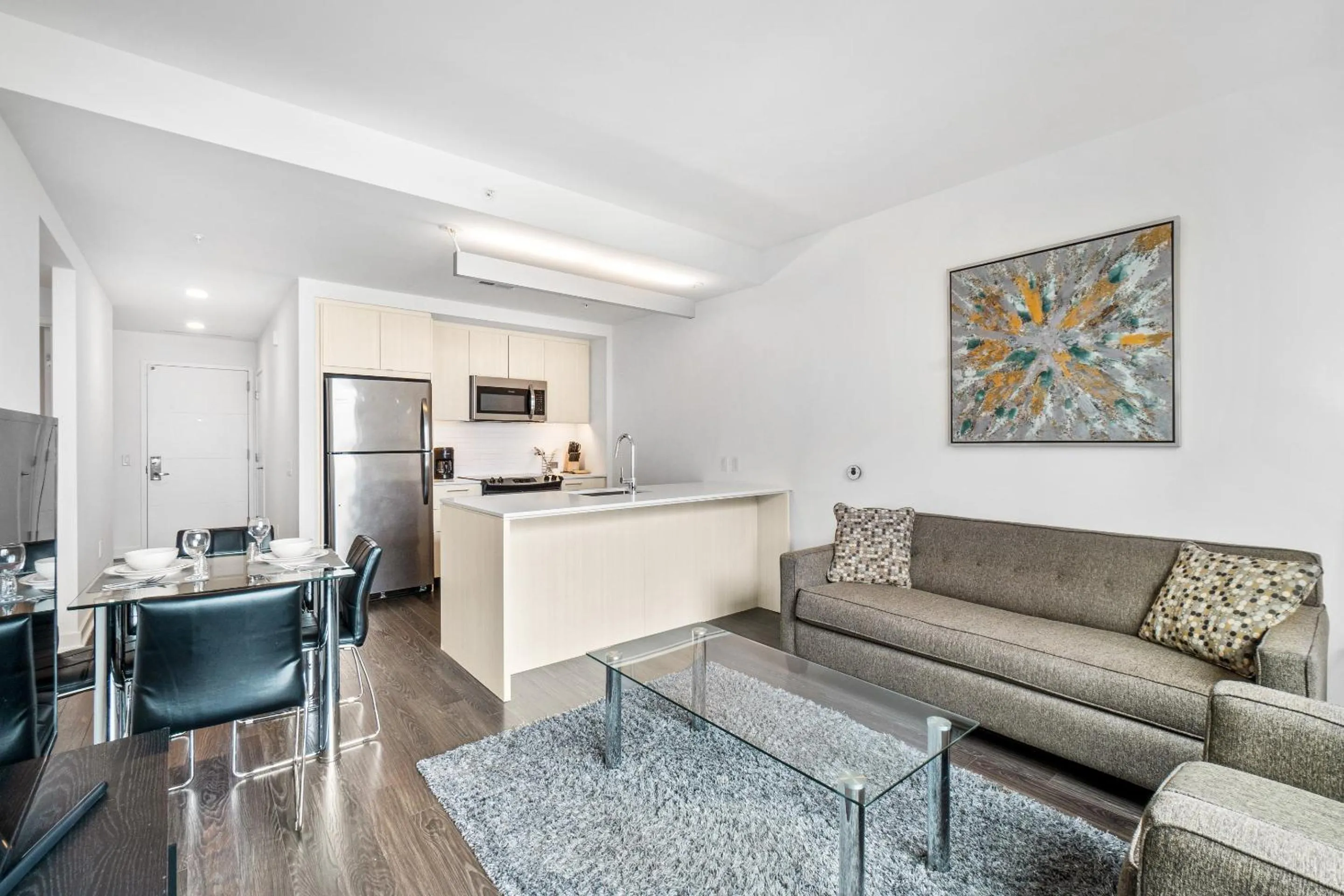 Living room in Global Luxury Suites at Reston Town Center
