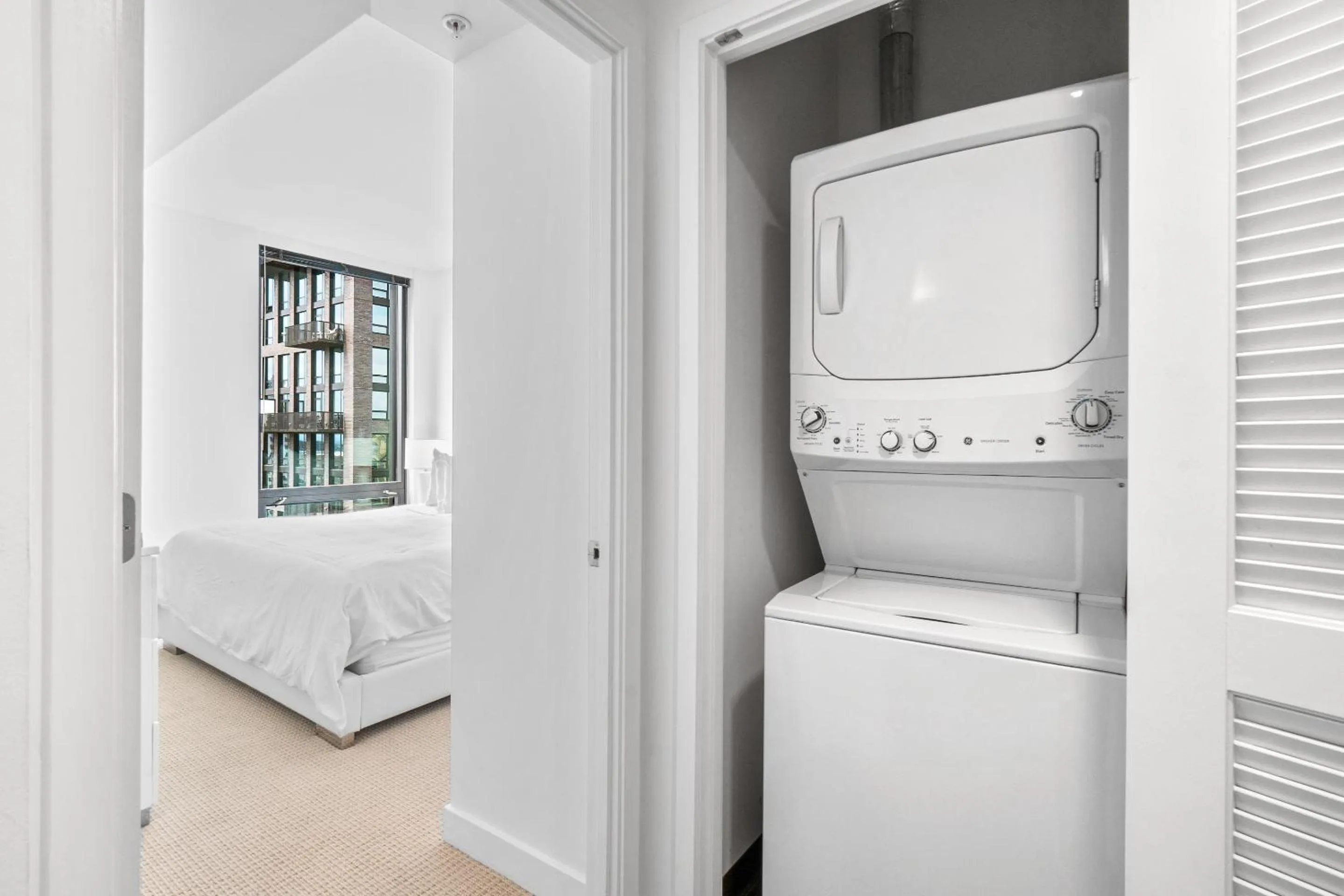 Bedroom, Bed in Global Luxury Suites at Reston Town Center