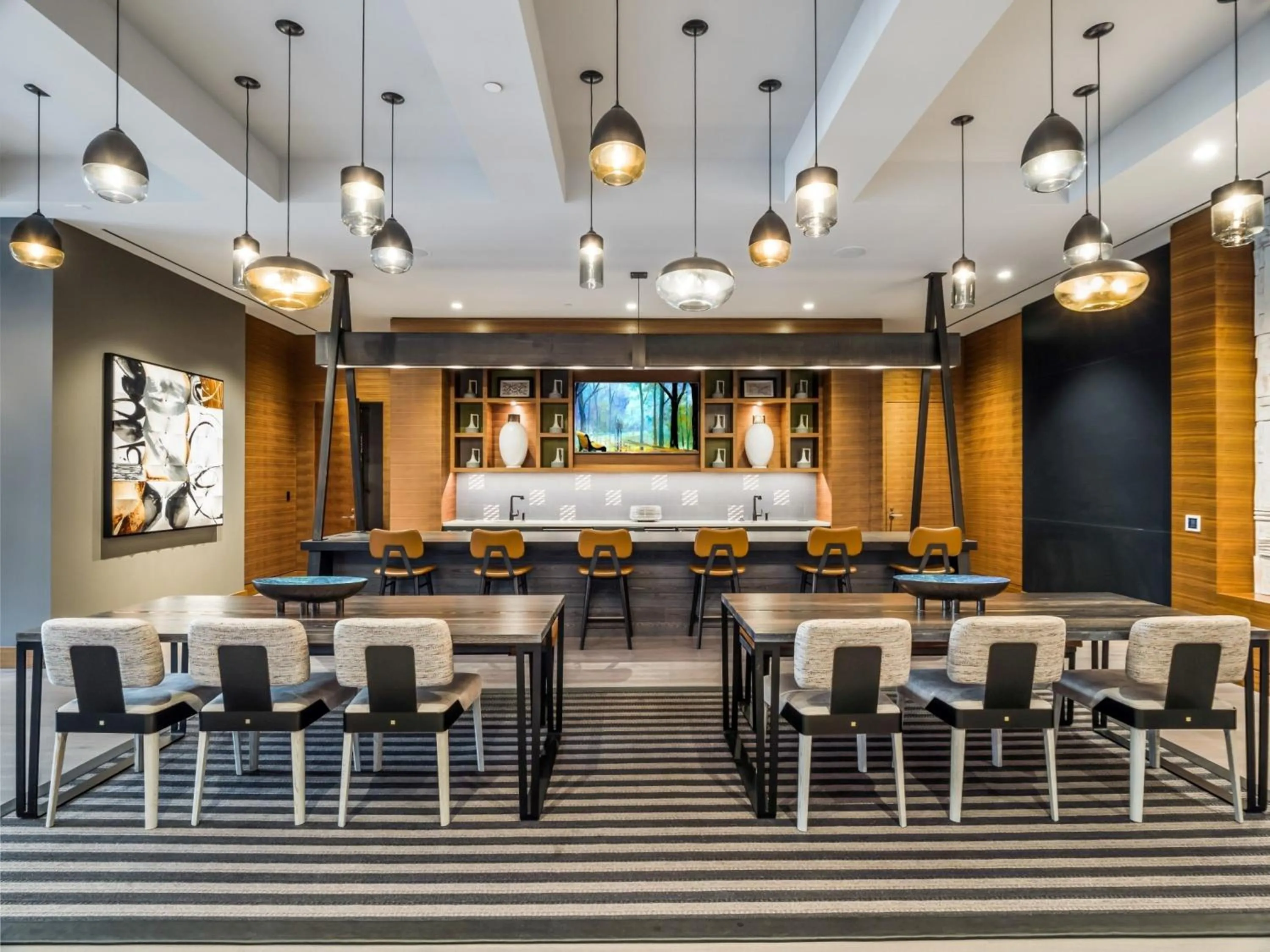 Communal kitchen in Global Luxury Suites at Reston Town Center