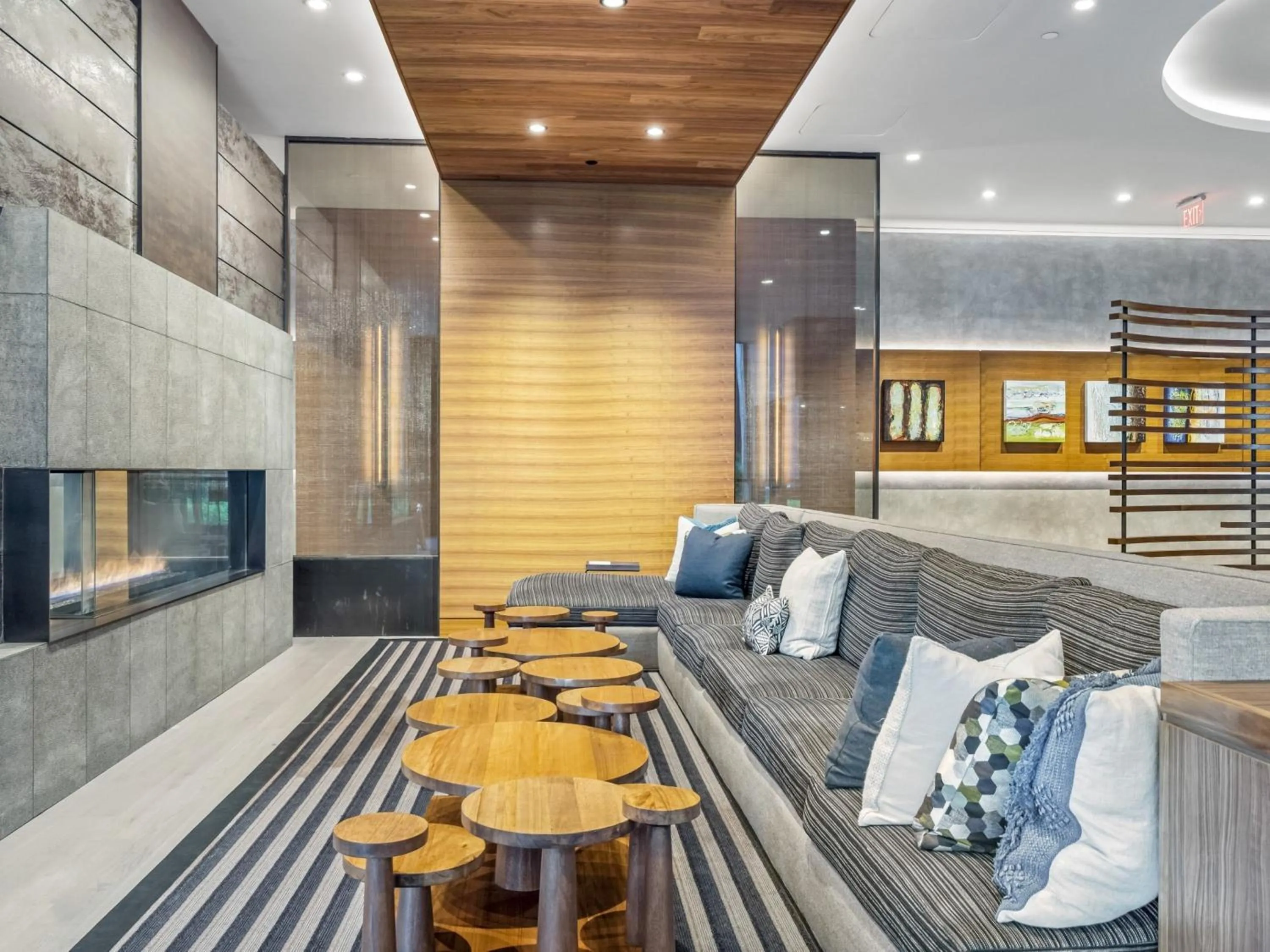 Lobby or reception in Global Luxury Suites at Reston Town Center