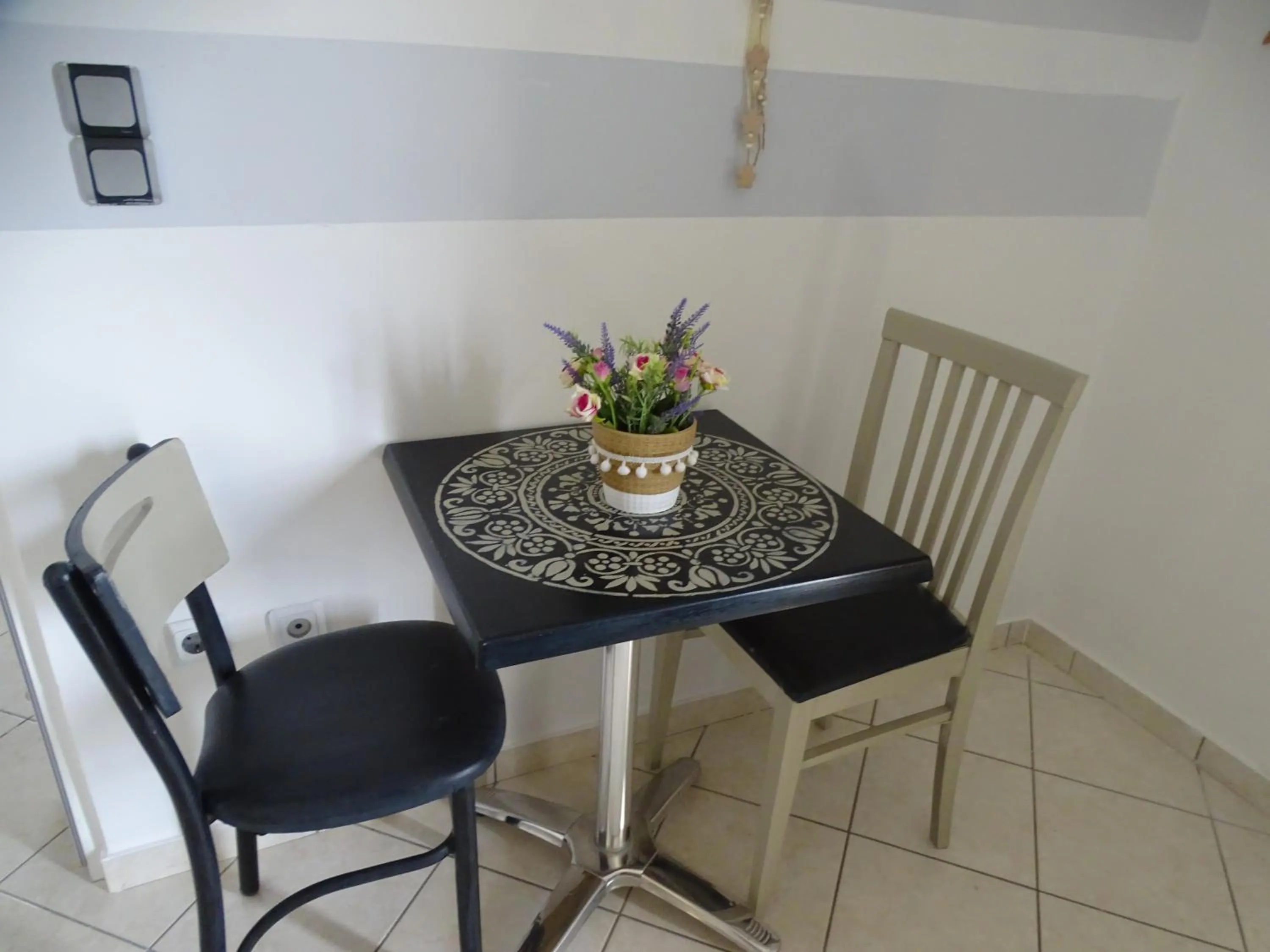 Dining area in Artemis GreenHill