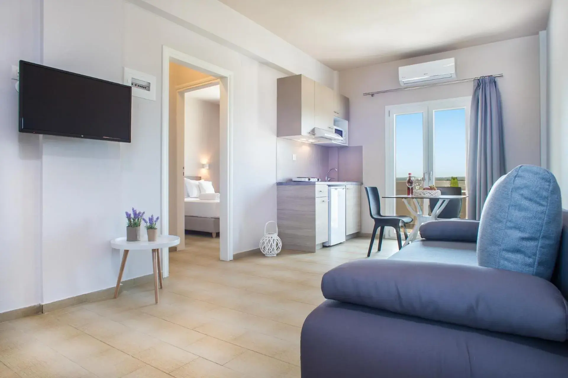 Apartment with Sea View in Evelyn Hotel Apartment with Sea View in Evelyn Hotel