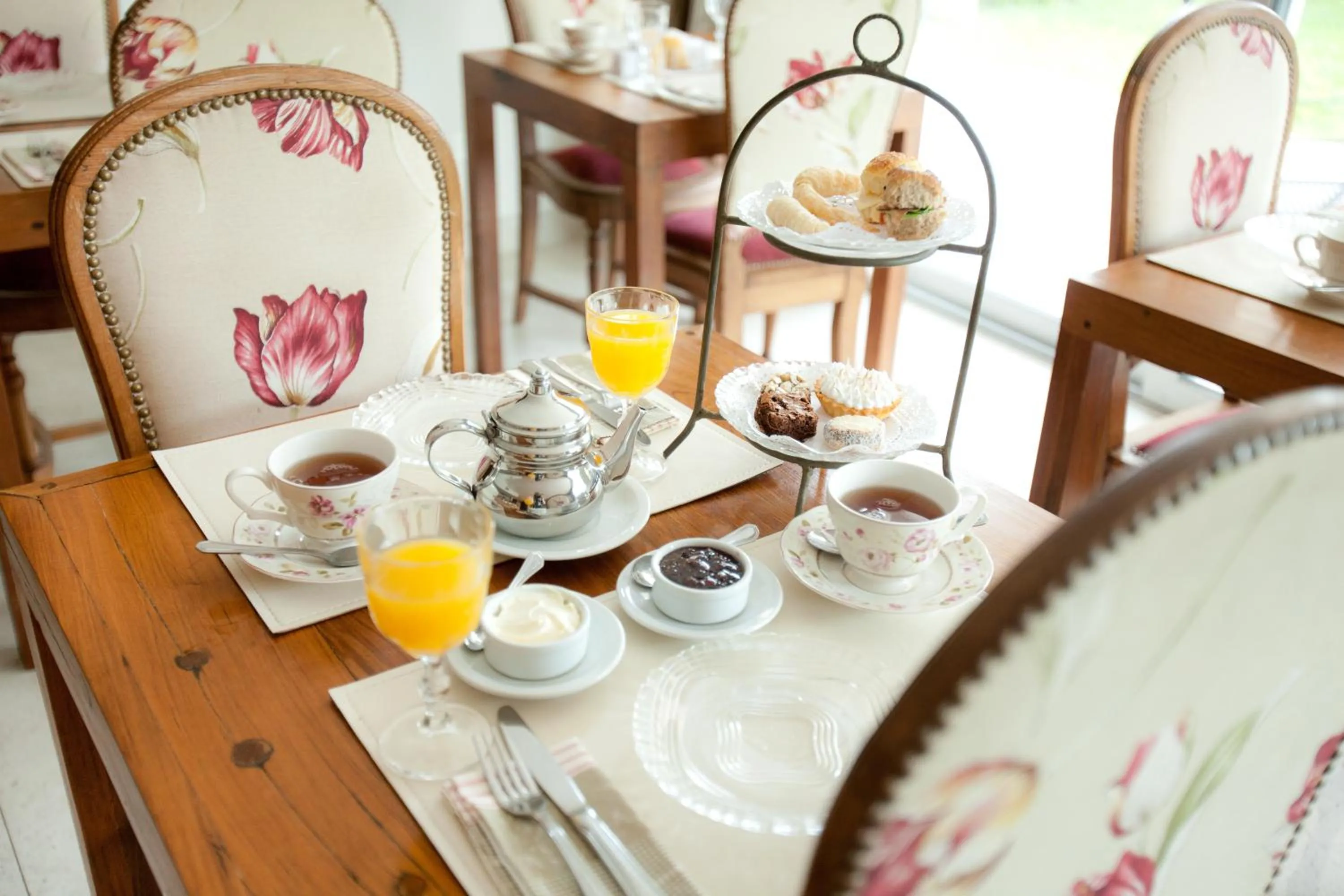 Restaurant/places to eat in Villa Isidro Hotel Boutique & Spa