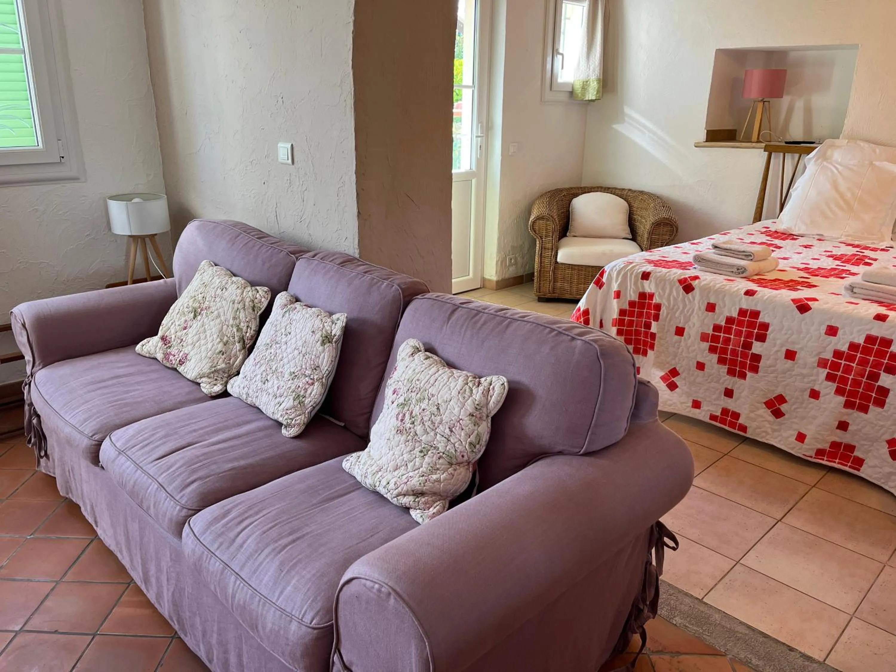Bedroom in La Villa Roseraie , Hôtel Familial OUVERT TOUTE L ANNEE