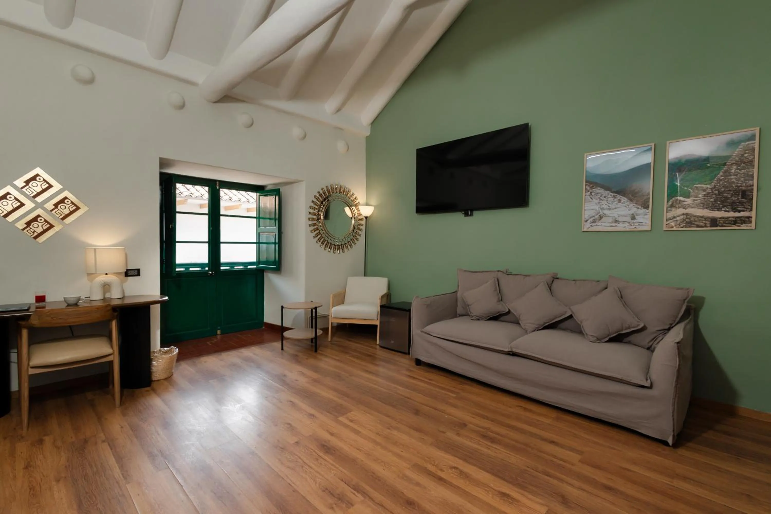 TV and multimedia in Hotel Hacienda Sonqori Centro Histórico