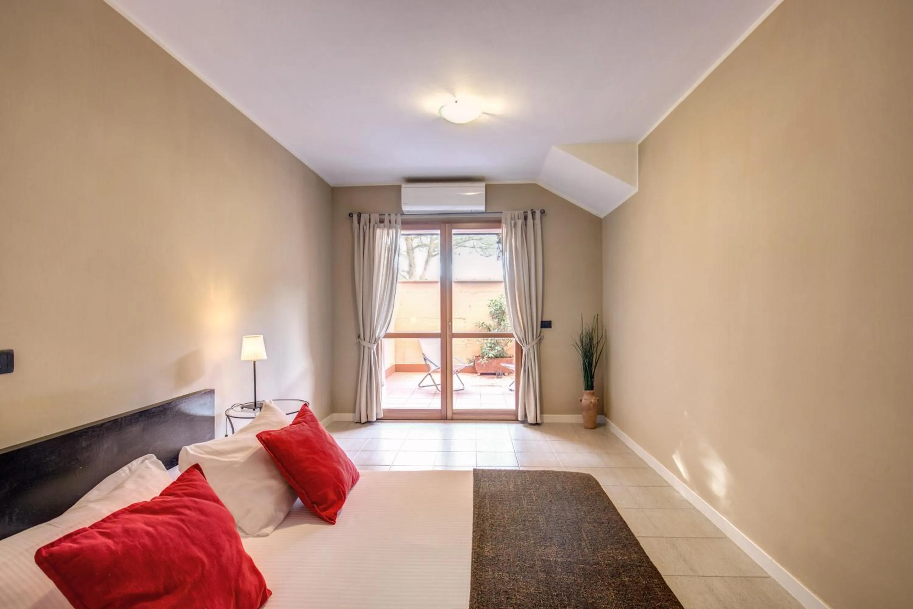 Bathroom, Bed in Inn Bracciano Suite Casa Vacanze