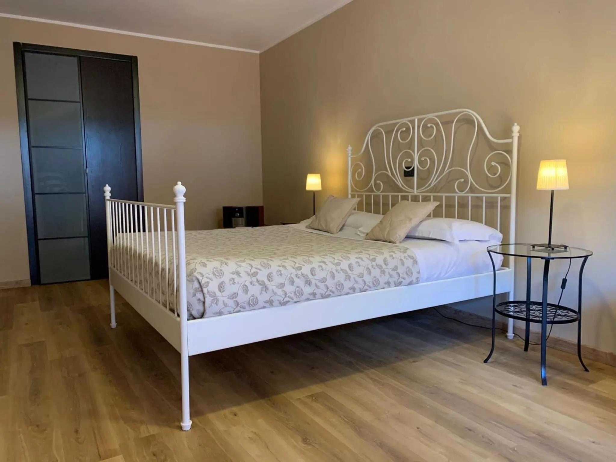 Bedroom, Bed in Inn Bracciano Suite Casa Vacanze