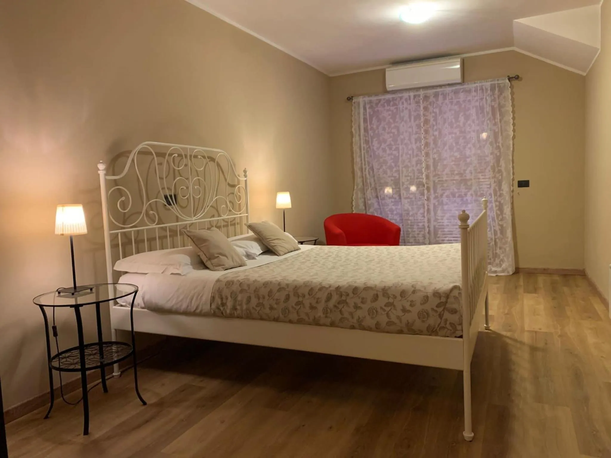 Bedroom, Bed in Inn Bracciano Suite Casa Vacanze