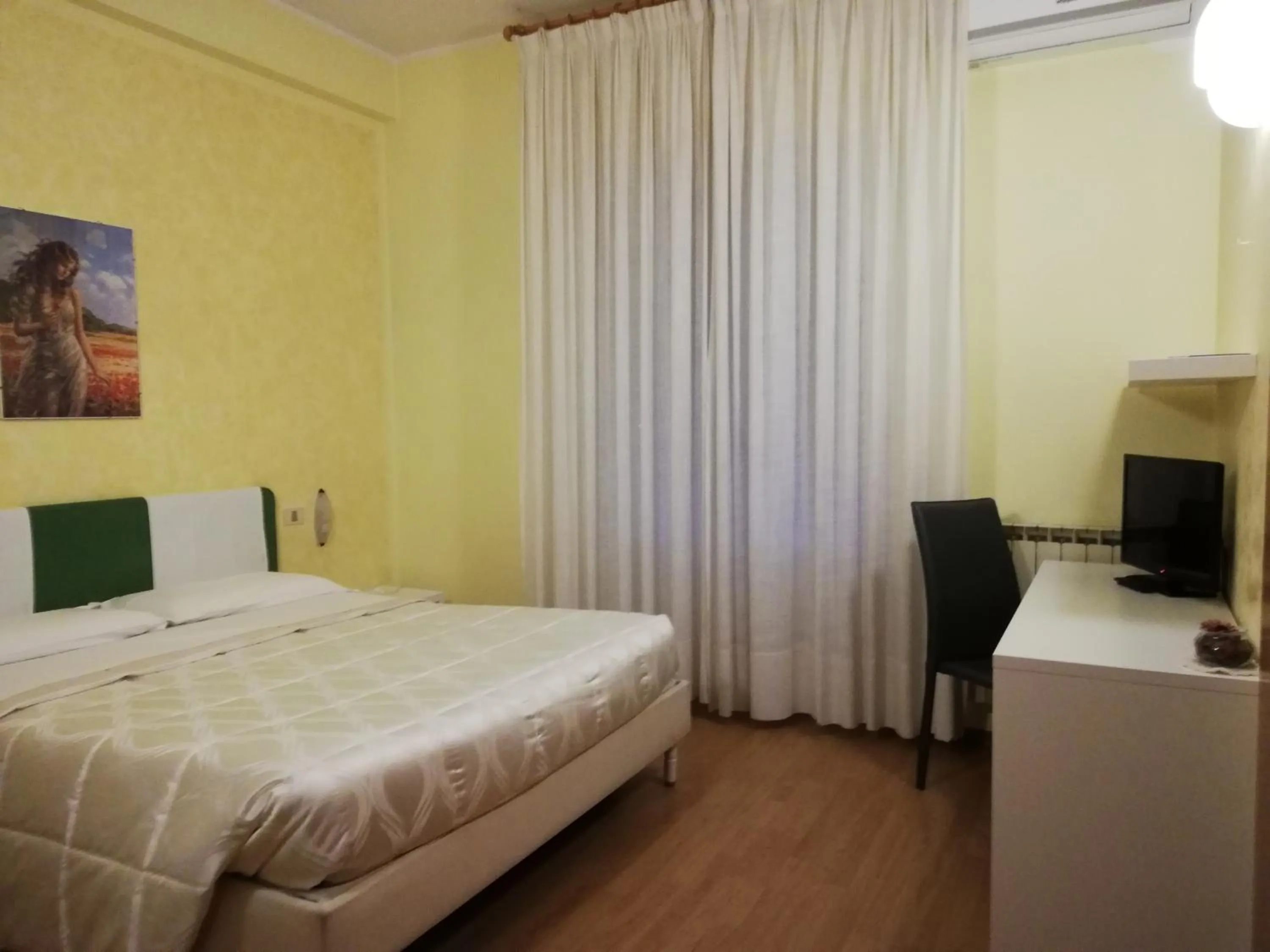 Bedroom, Bed in Albergo Roma