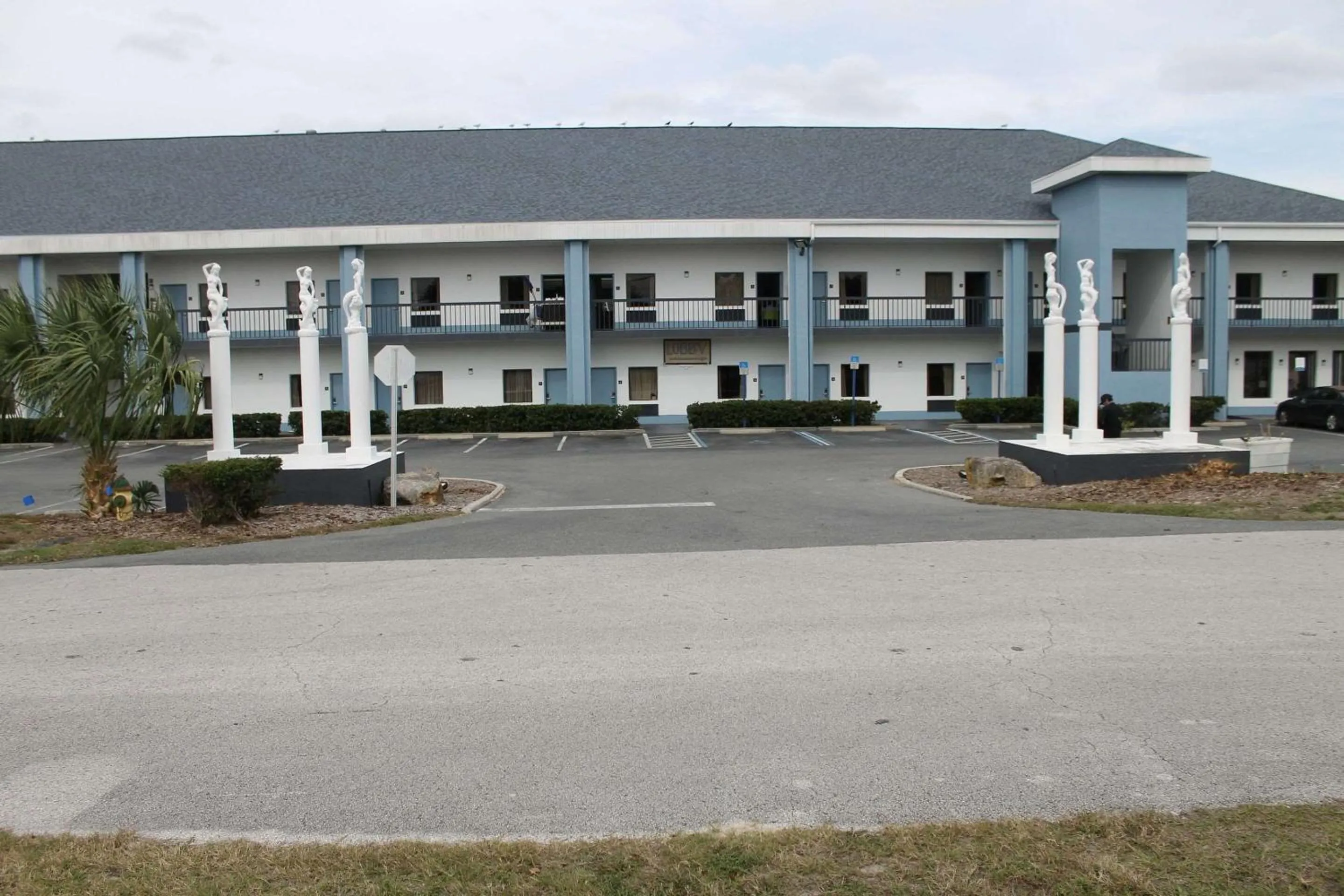Property building in Quality Inn Weeki Wachee - Spring Hill