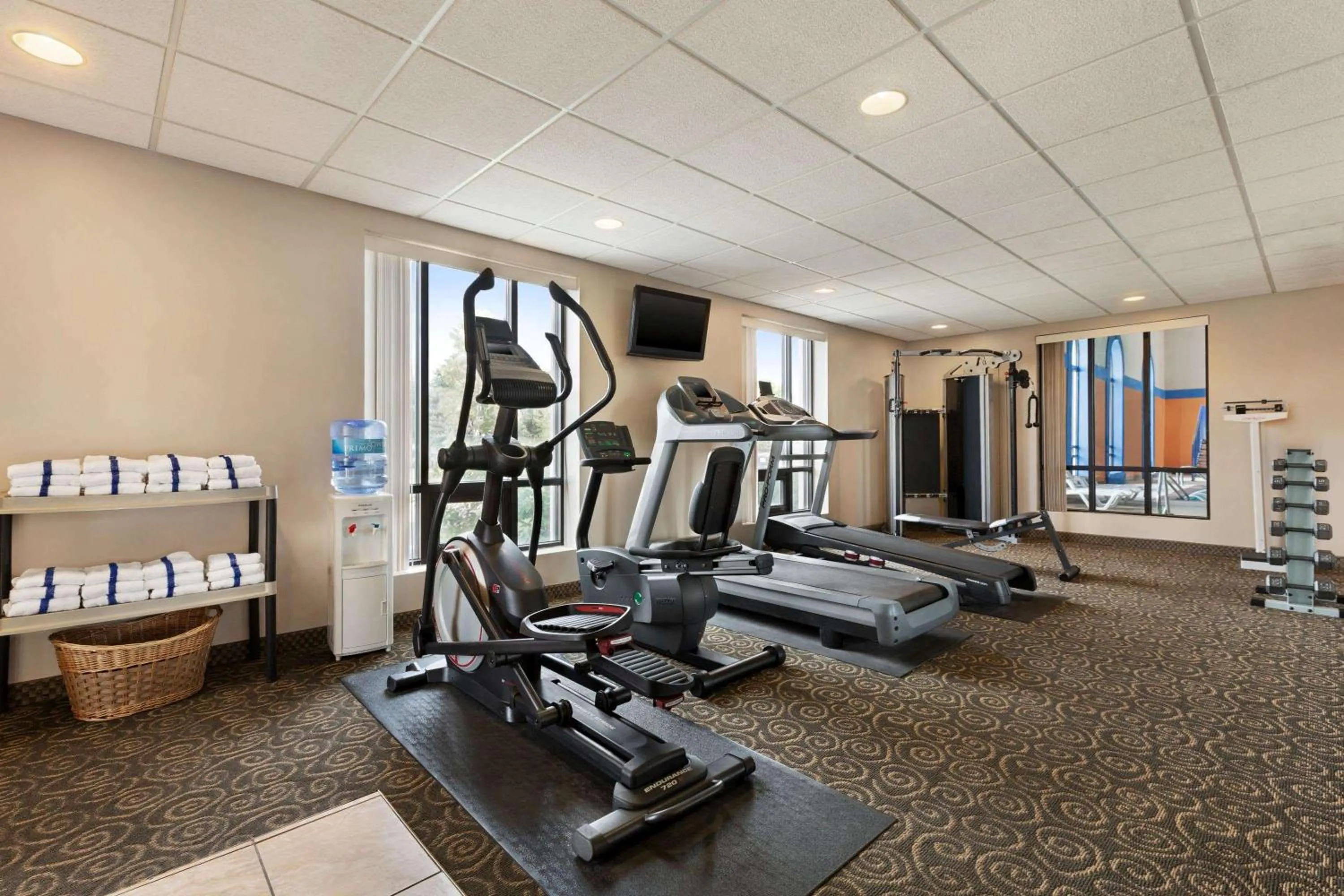 Fitness centre/facilities in Howard Johnson by Wyndham Billings