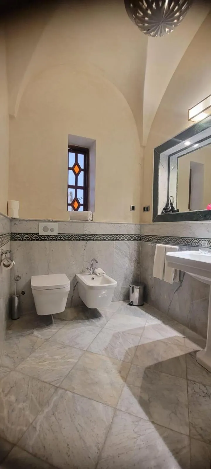 Toilet in Palais Dar Donab