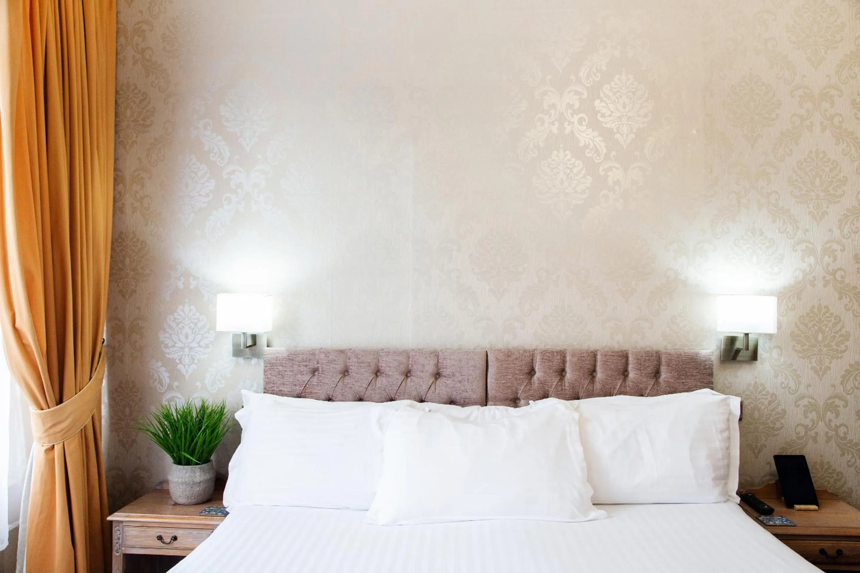 Bedroom in The Montana