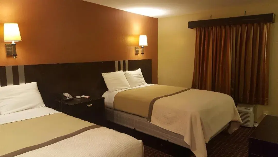 Budget Double Room in Americas Best Value Inn Caldwell Budget Double Room in Americas Best Value Inn Caldwell