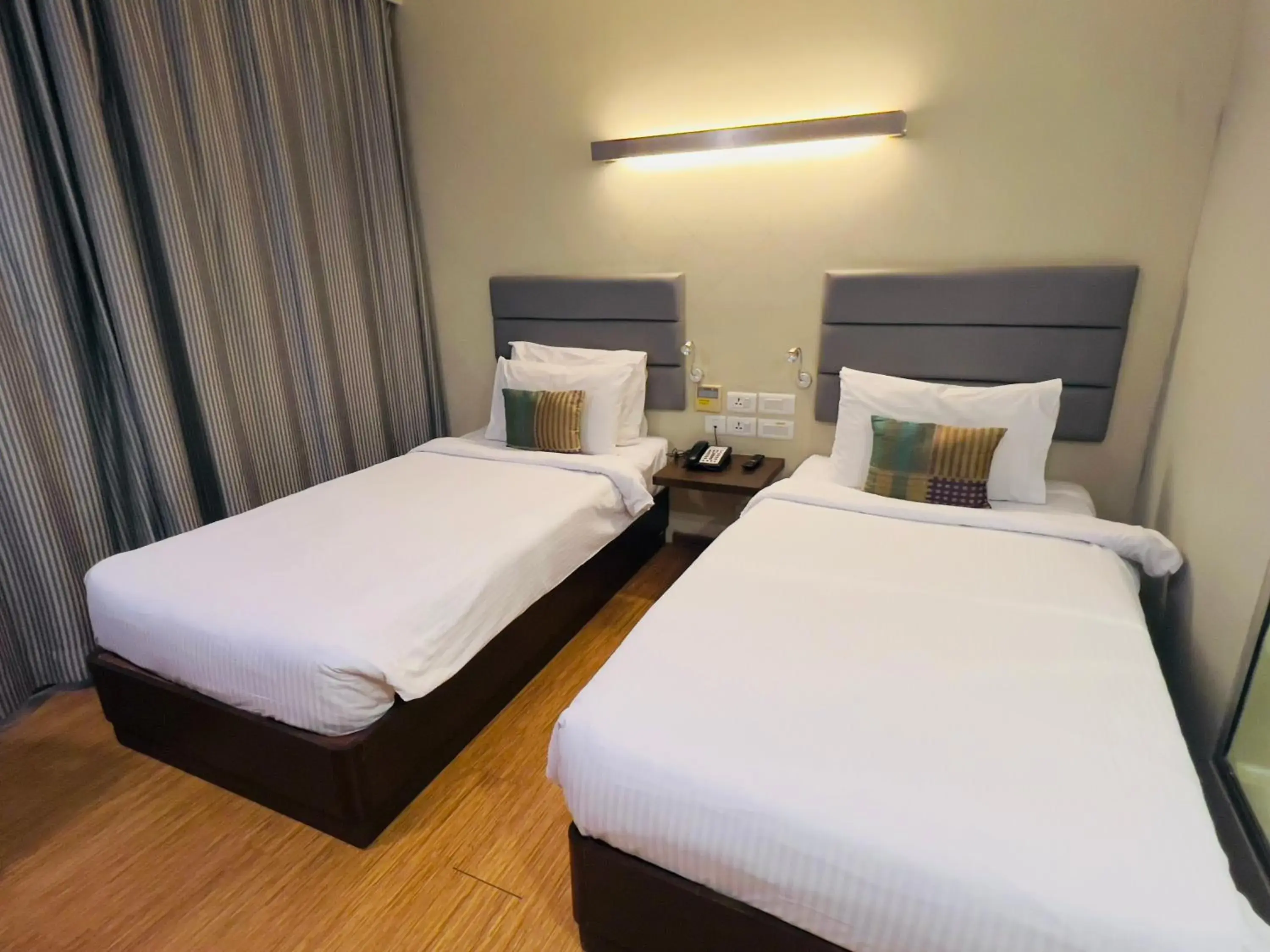 Standard Room Twin Bed - single occupancy in Keys Select by Lemon Tree Hotels, Pimpri, Pune Standard Room Twin Bed - single occupancy in Keys Select by Lemon Tree Hotels, Pimpri, Pune