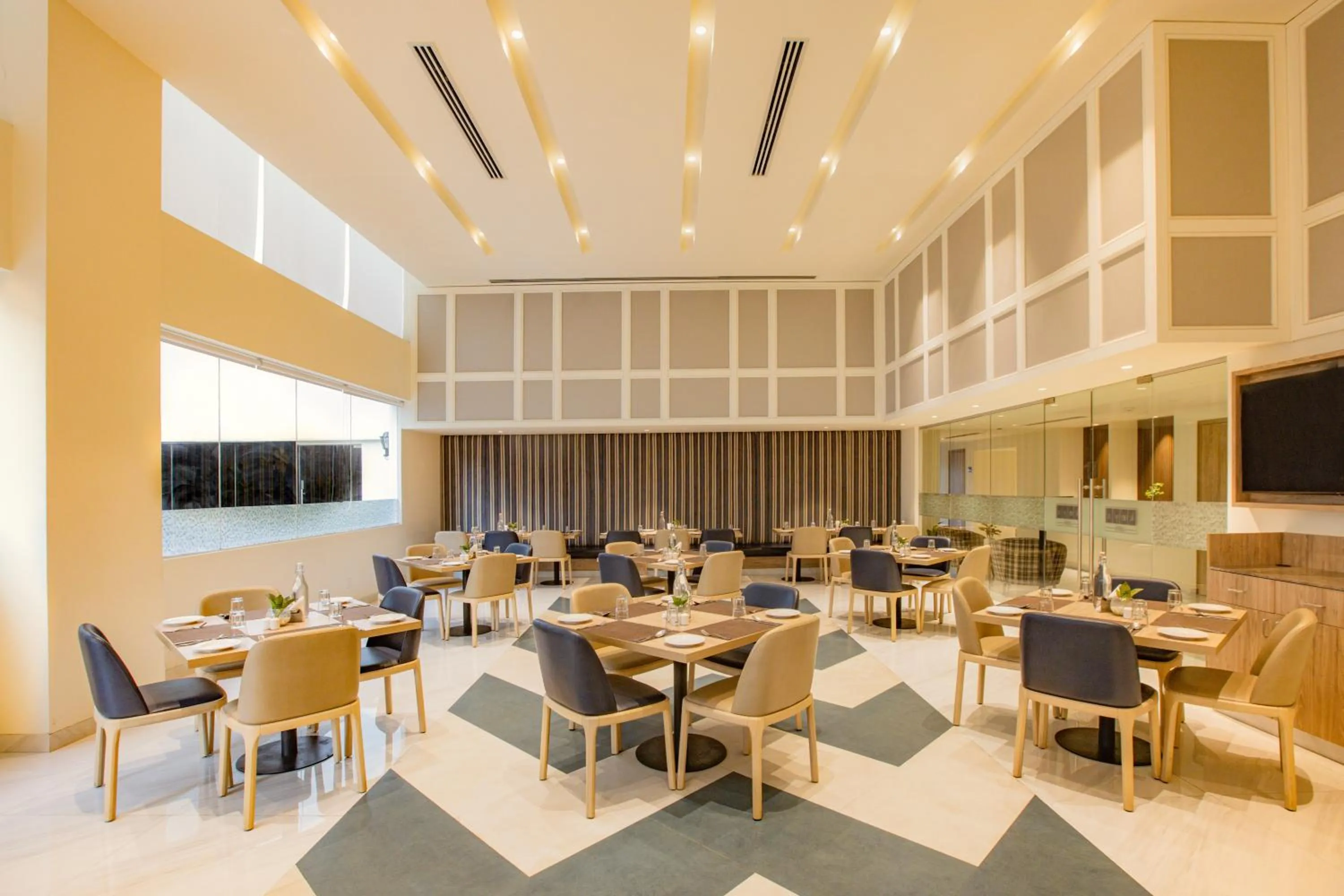 Restaurant/places to eat in Keys Prima by Lemon Tree Hotels, Pimpri, Pune