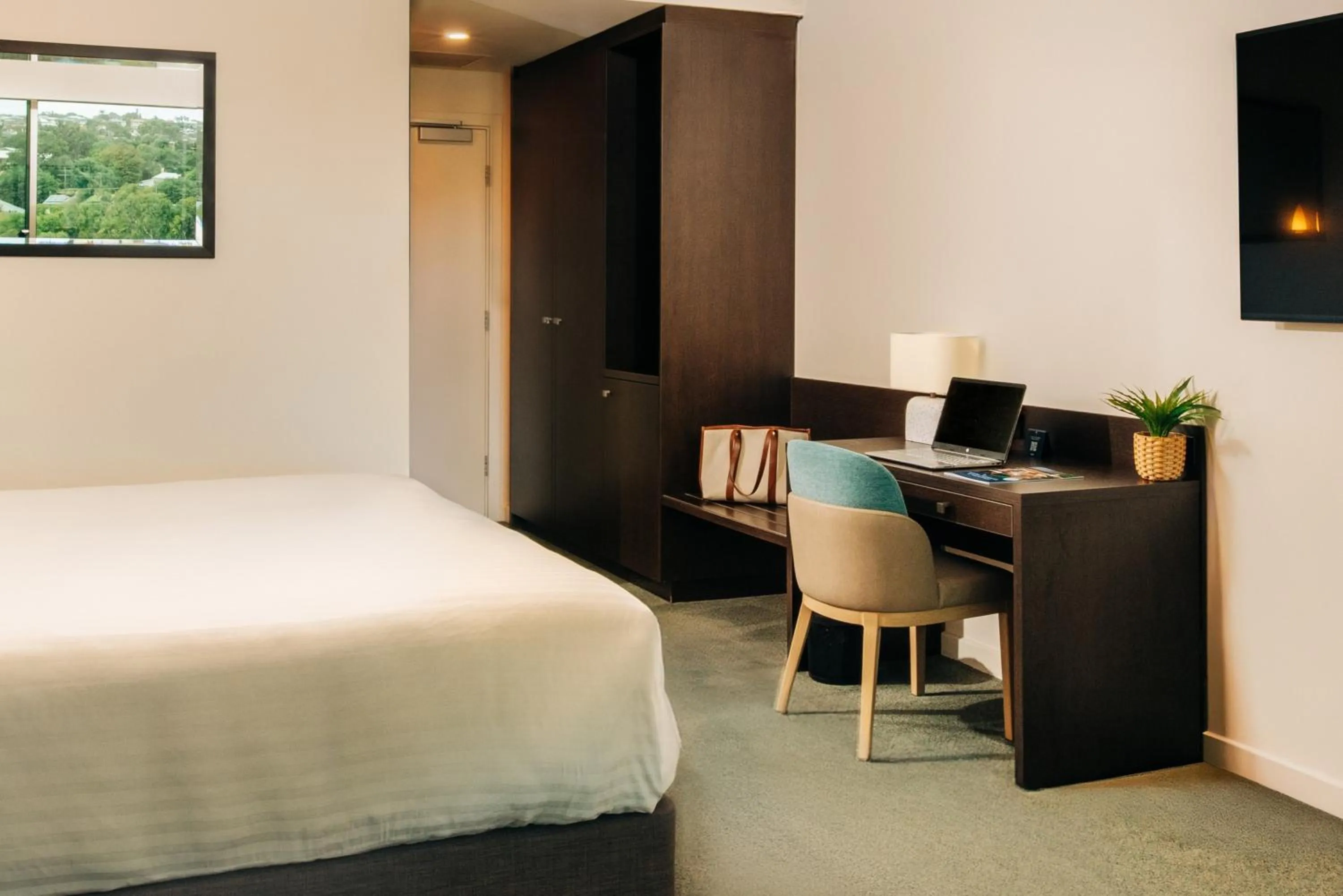 Bed in Port Lincoln Hotel