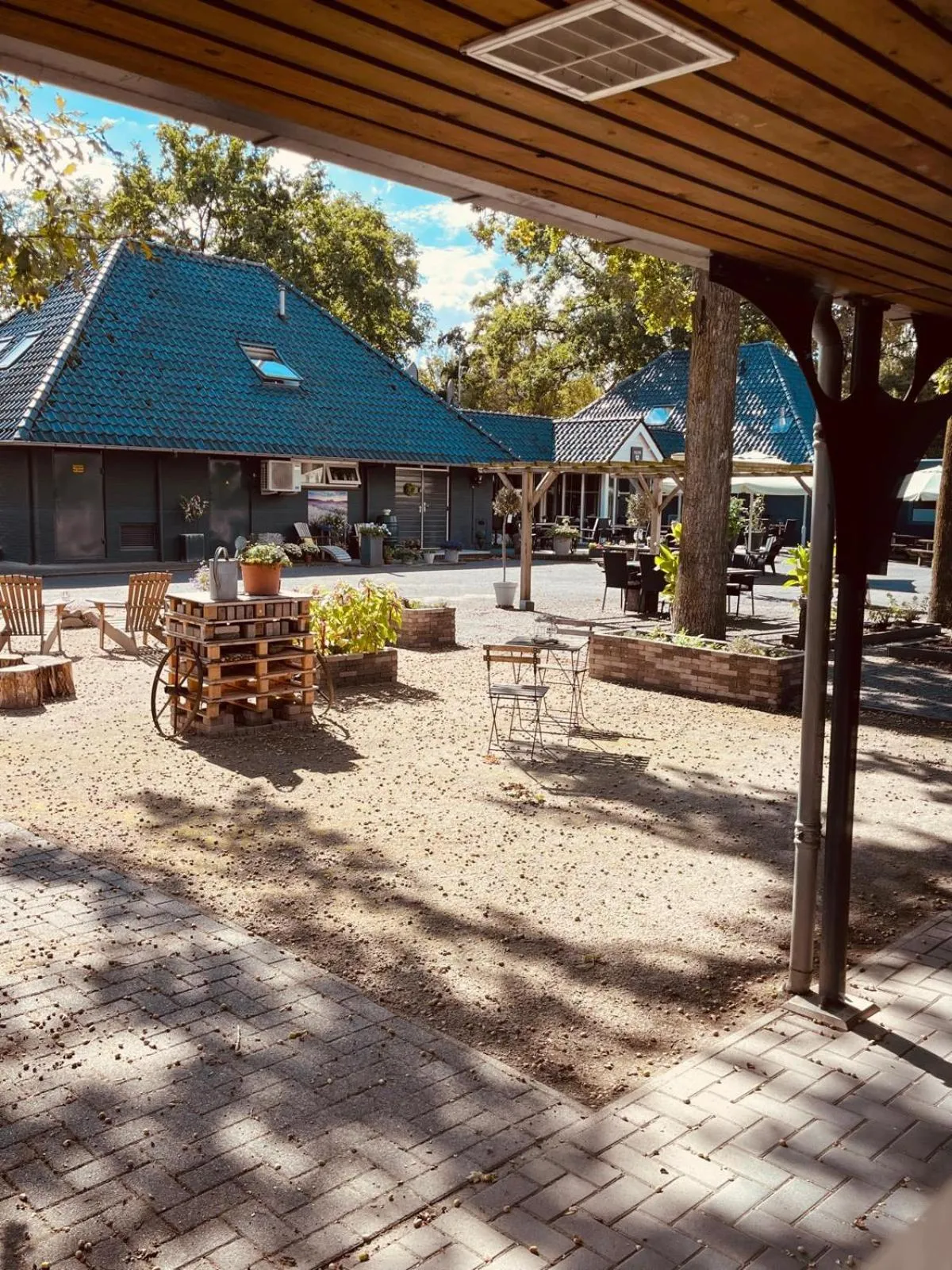 Inner courtyard view in Gasterij Hotel Dennenoord