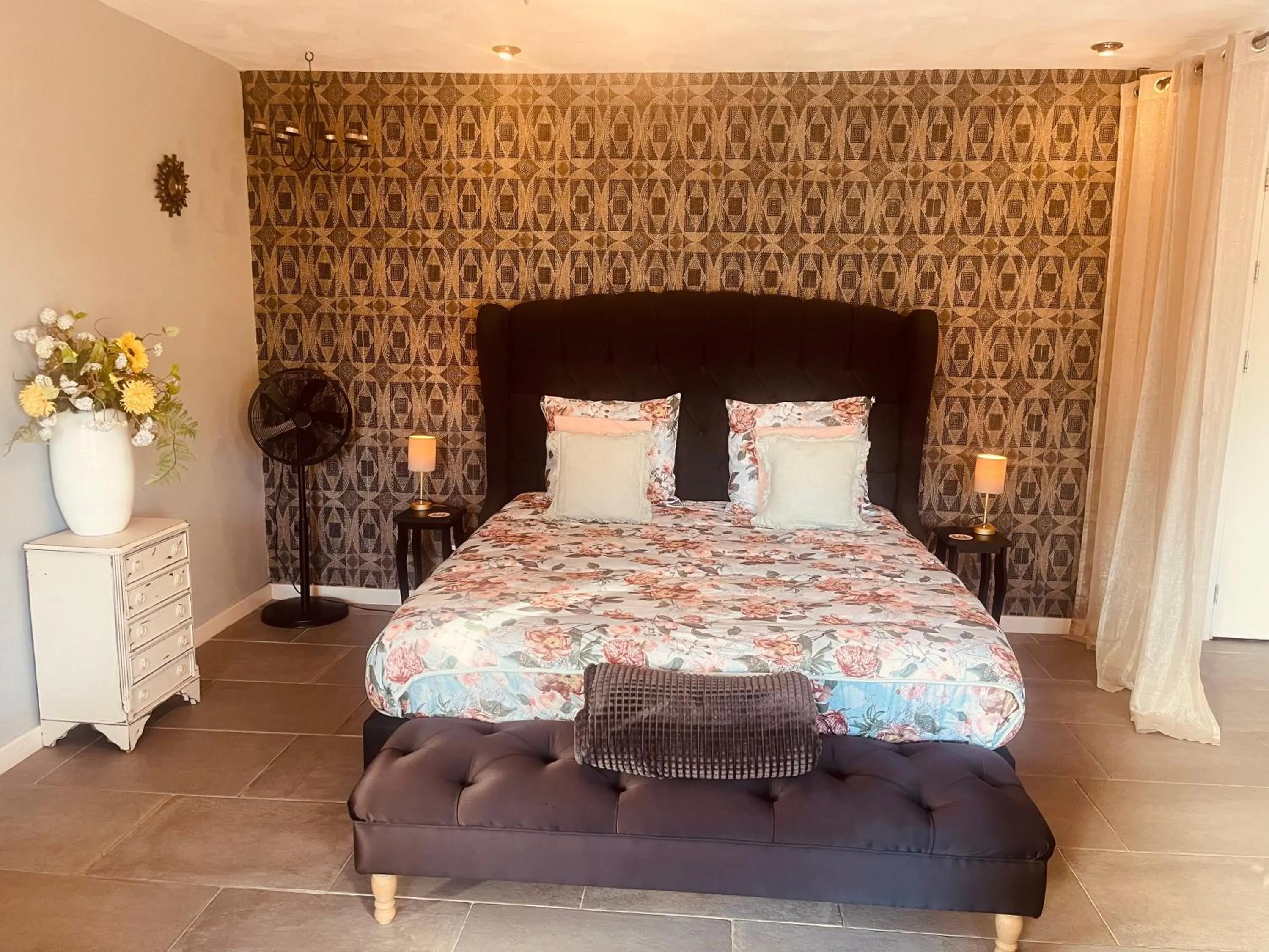 Bed in Gasterij Hotel Dennenoord