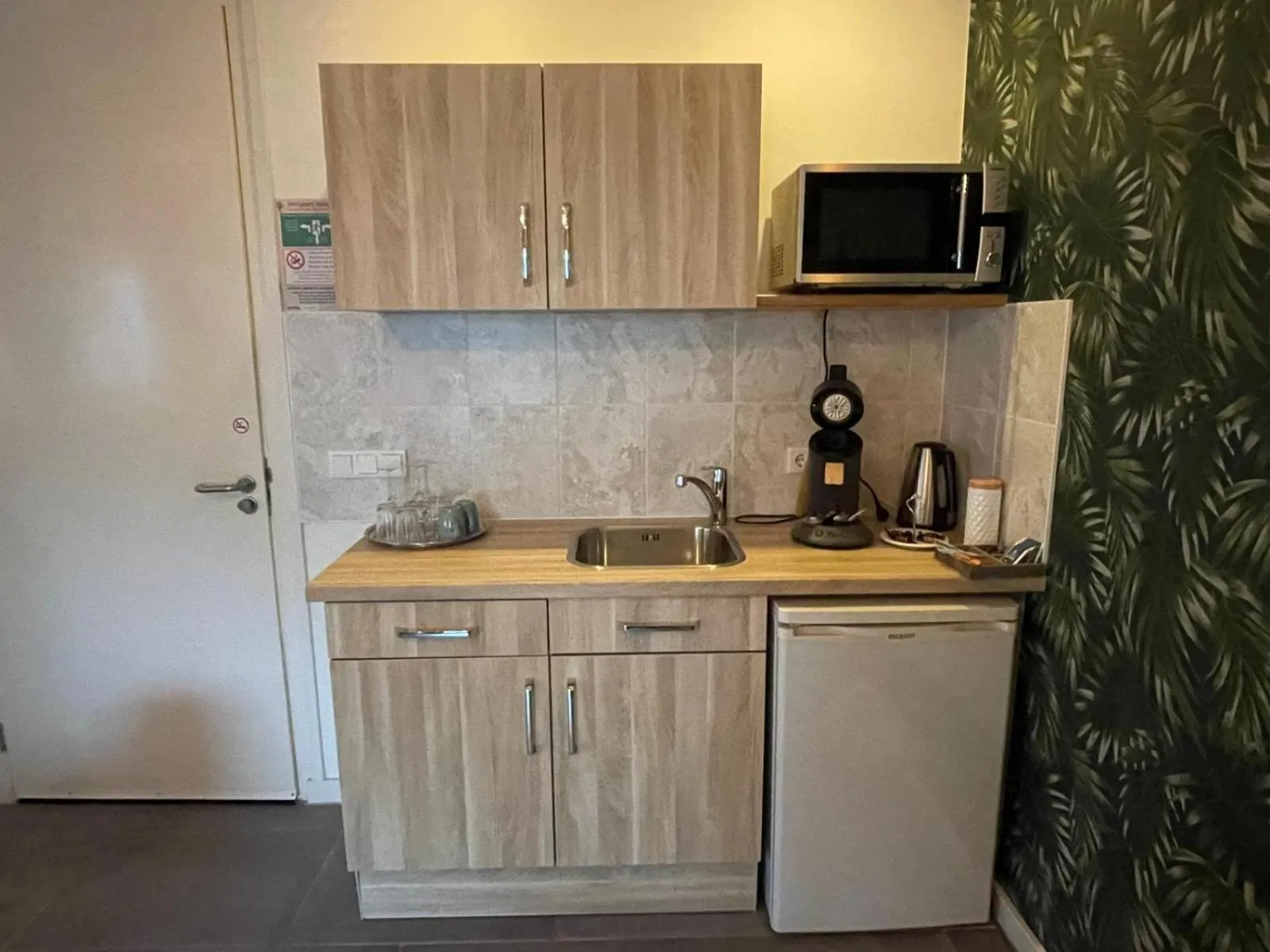 Coffee/tea facilities in Gasterij Hotel Dennenoord