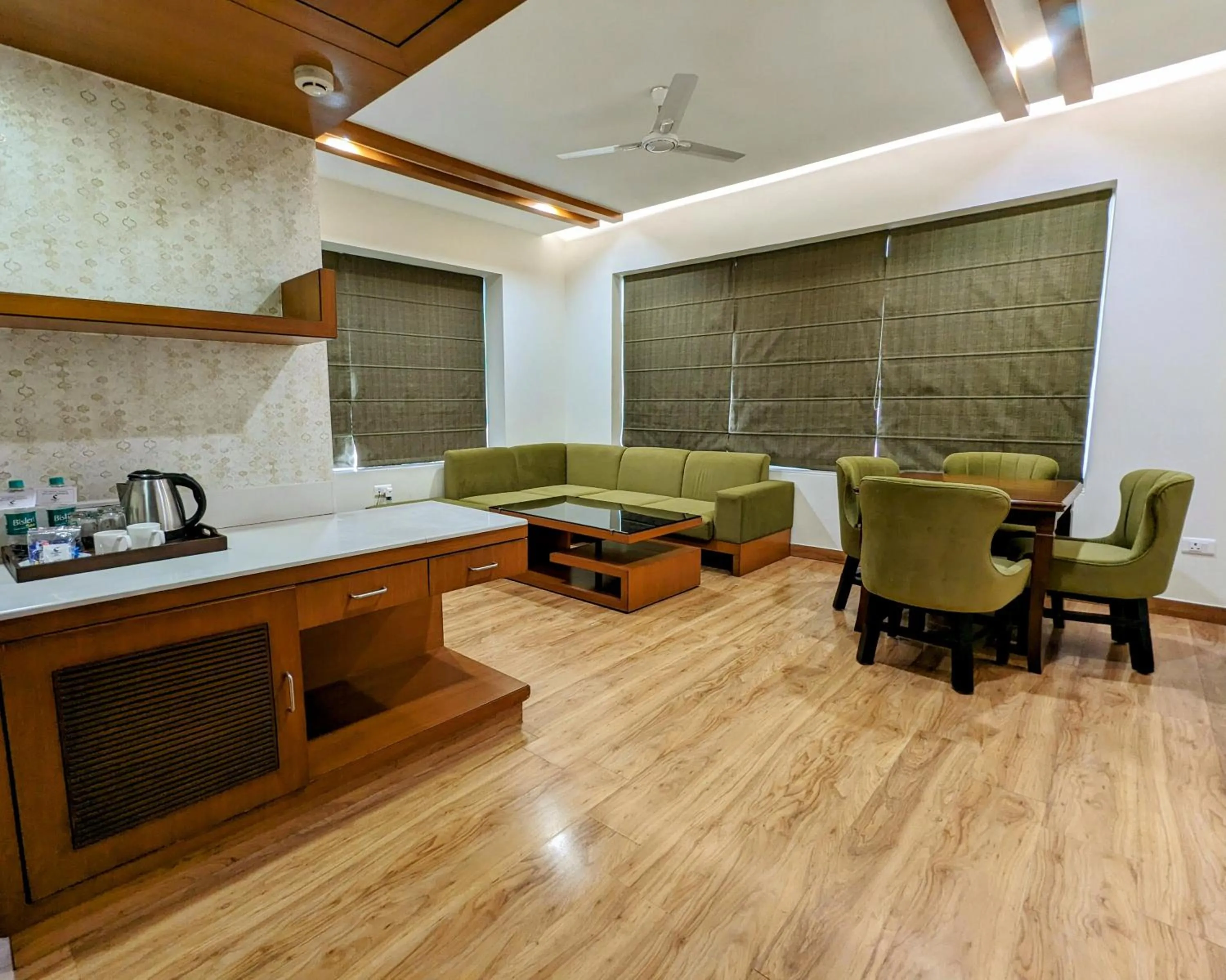 Seating area in Comfort Inn