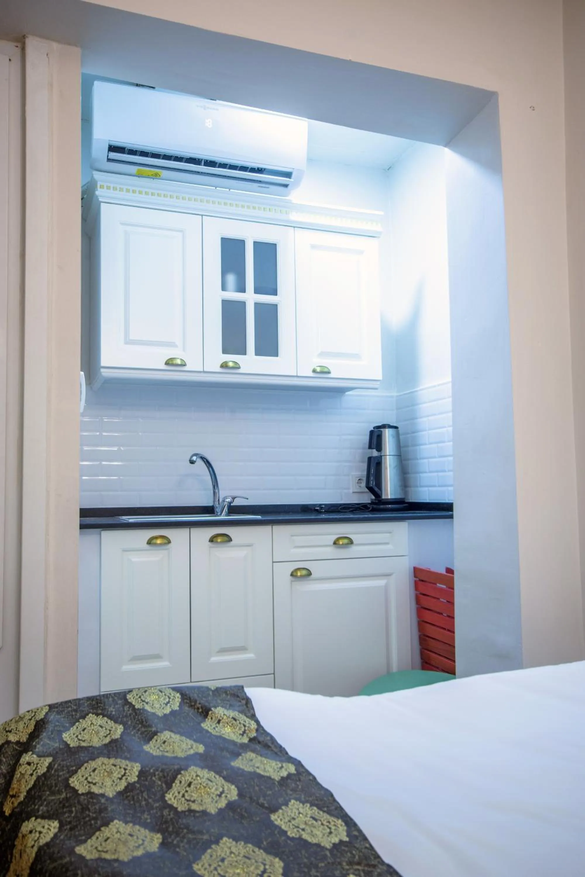 Bed in IQ Hotel Beyoğlu