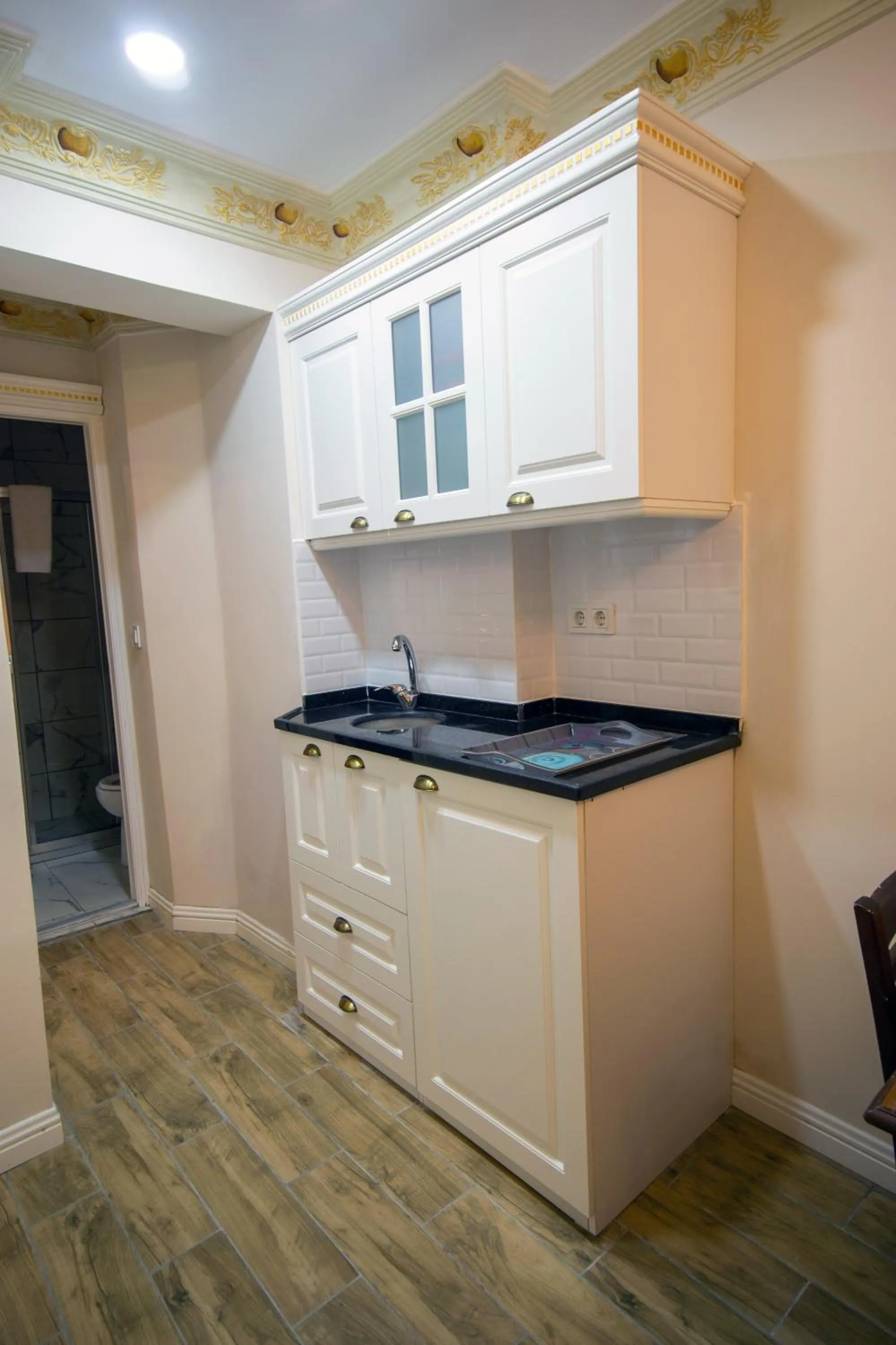 Kitchen or kitchenette in IQ Hotel Beyoğlu