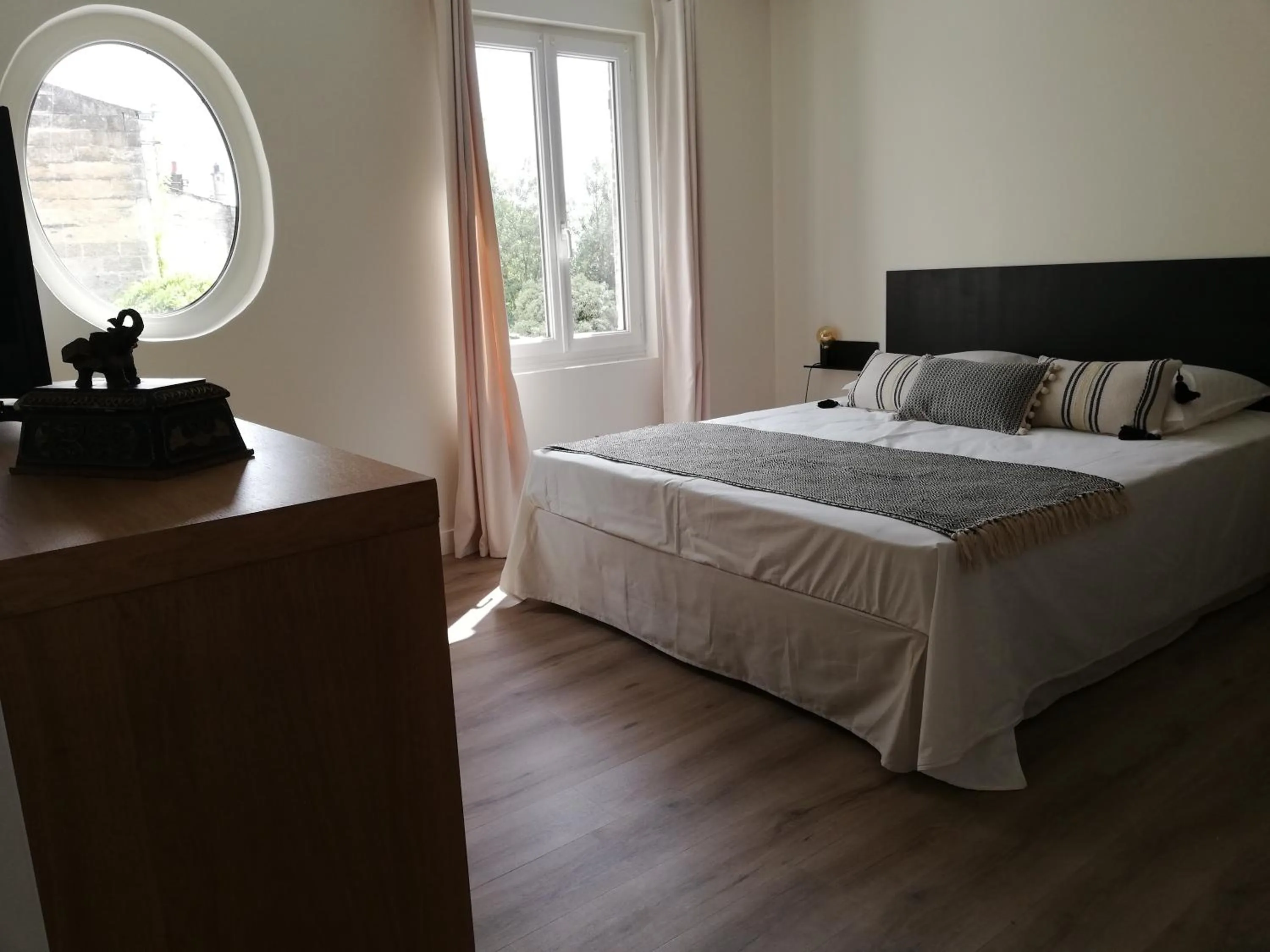 Bedroom, Bed in L'Angély - Chambres d'Hôtes