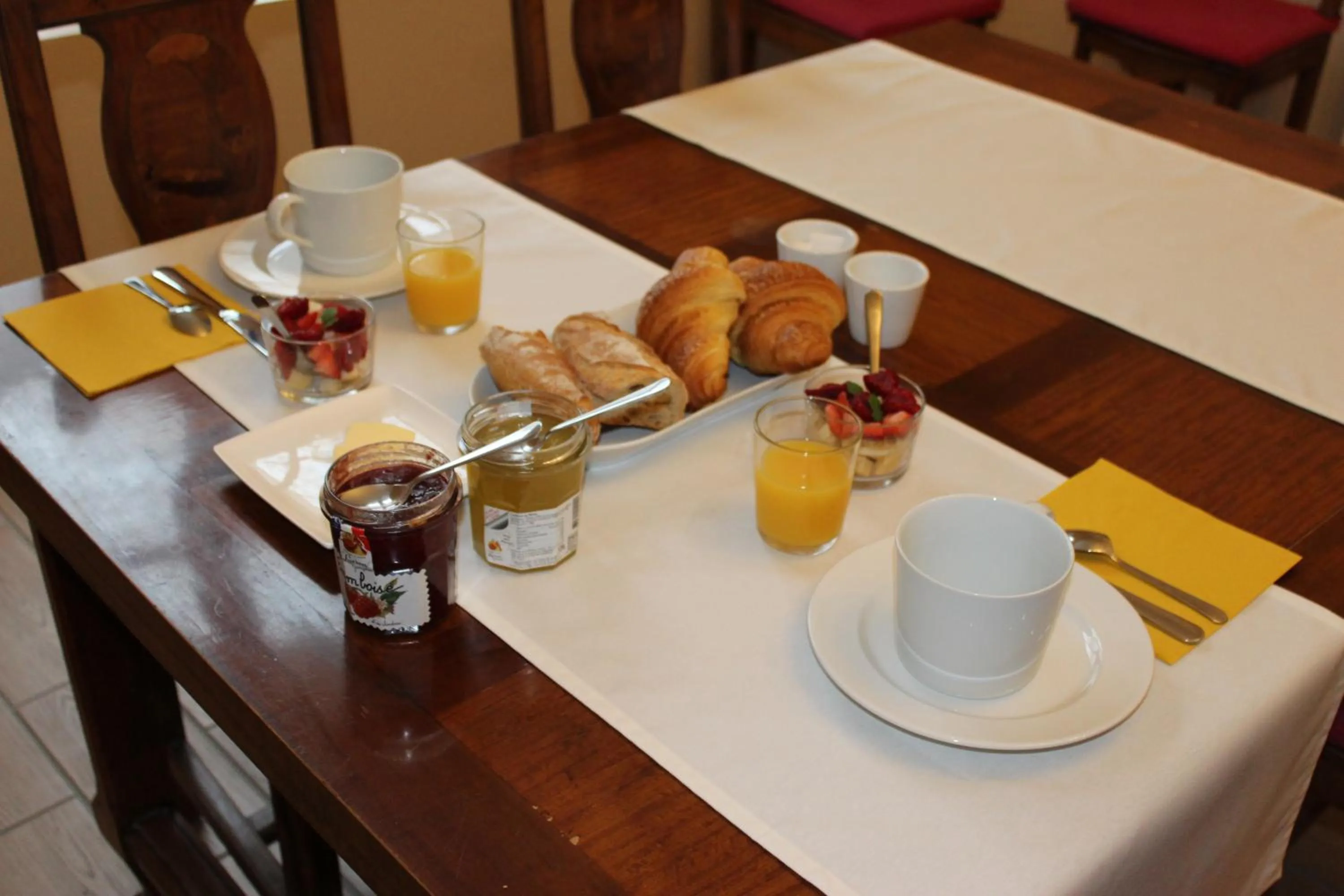 Breakfast in L'Angély - Chambres d'Hôtes