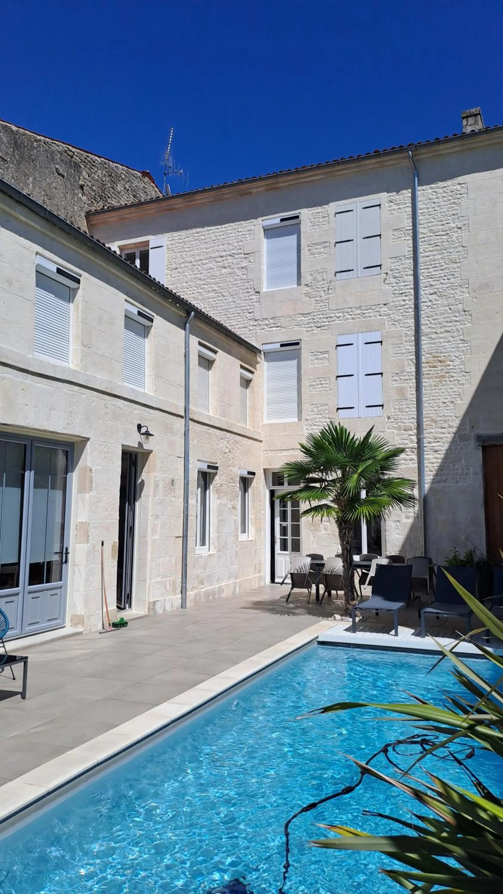 Property building in L'Angély - Chambres d'Hôtes