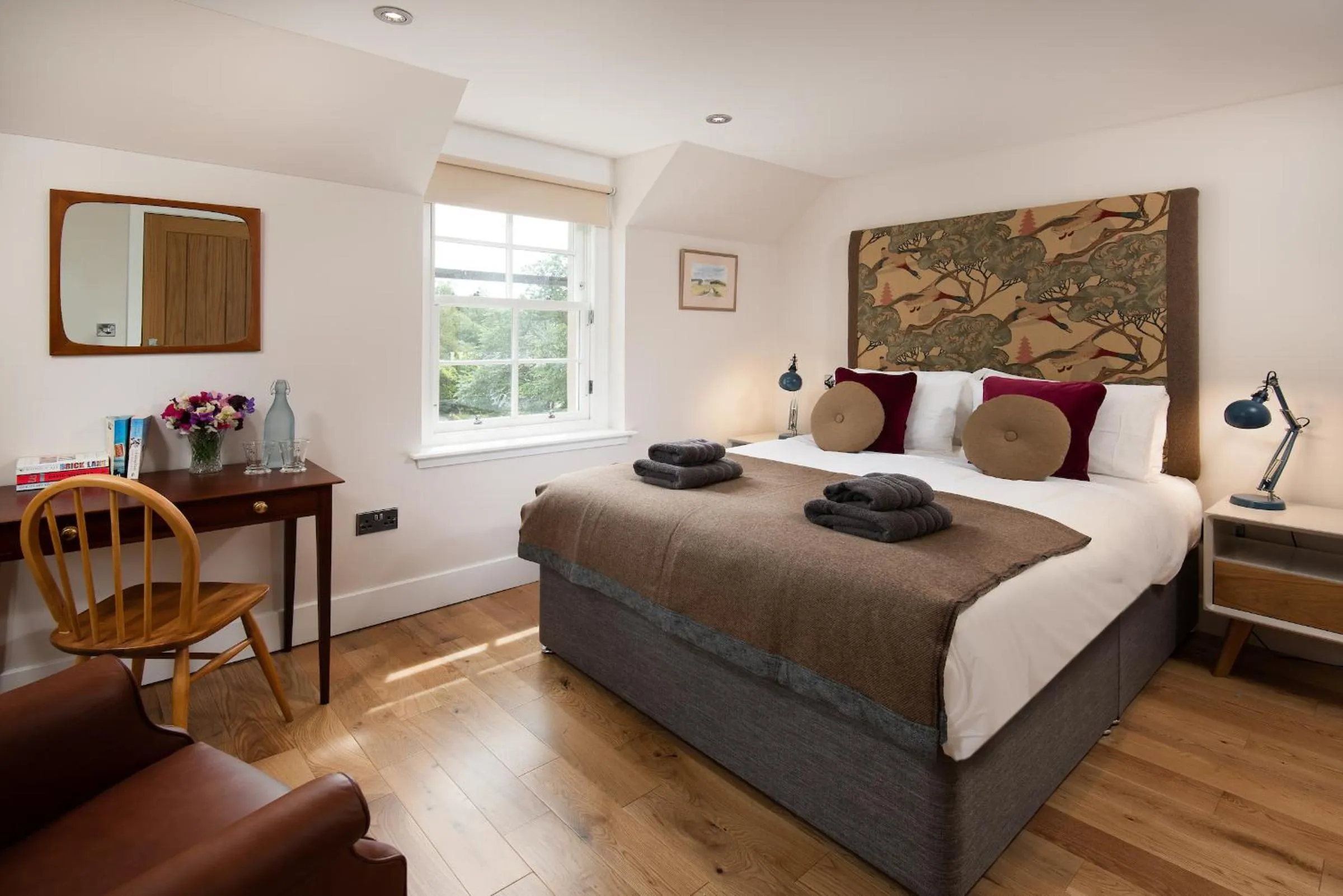 Photo of the whole room in Mill House Monzie