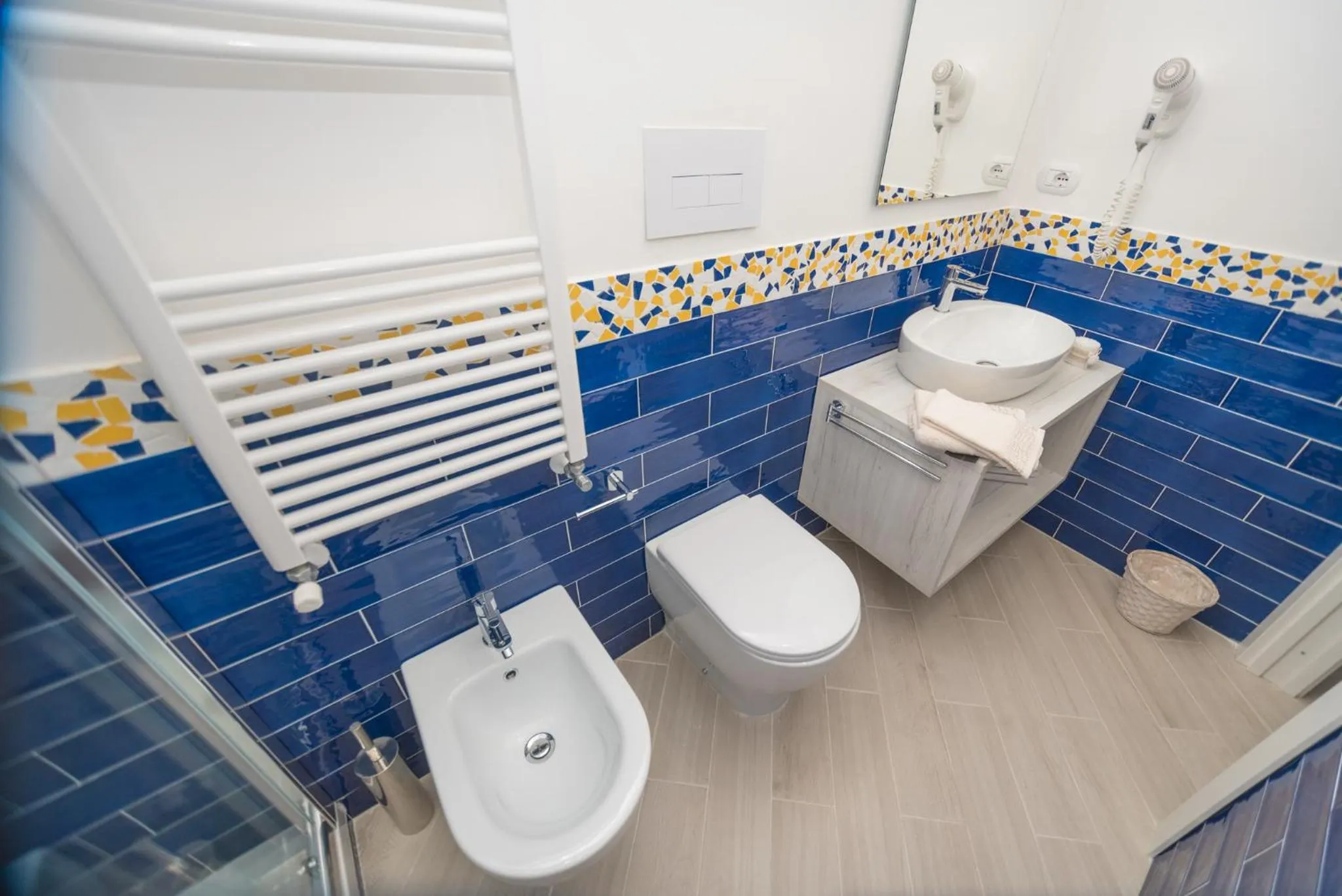 Toilet in Chiaro di Luna