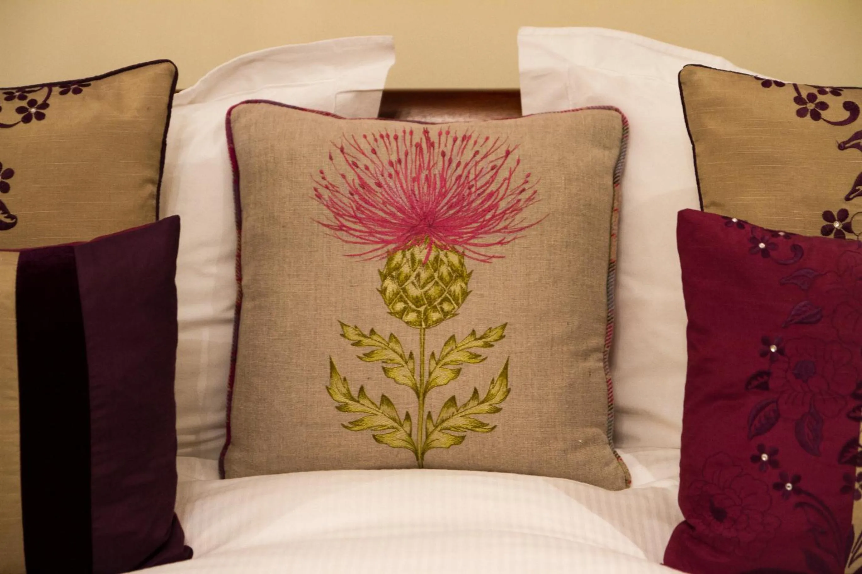 Bed in Arden Country House