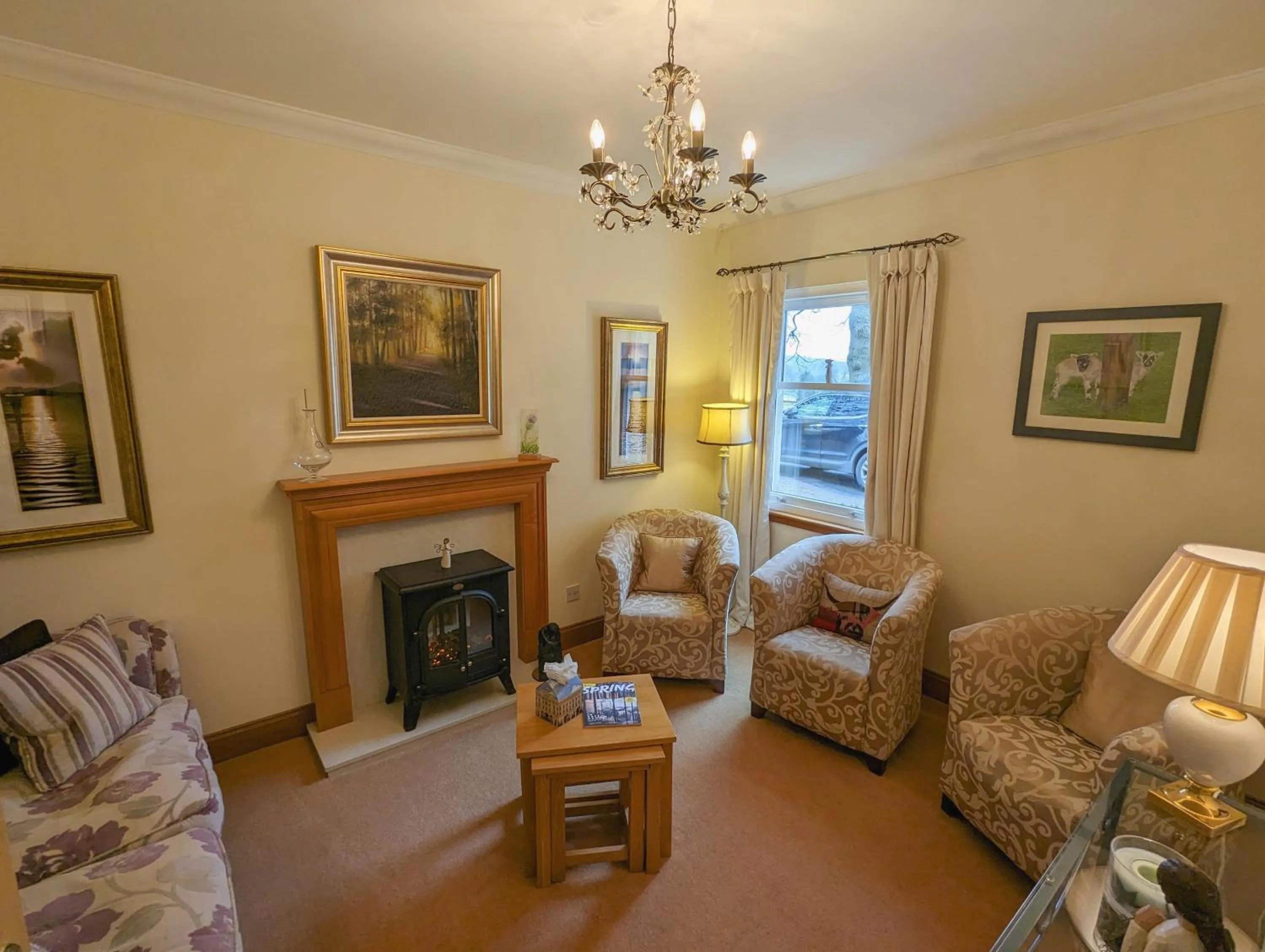 Communal lounge/ TV room in Arden Country House