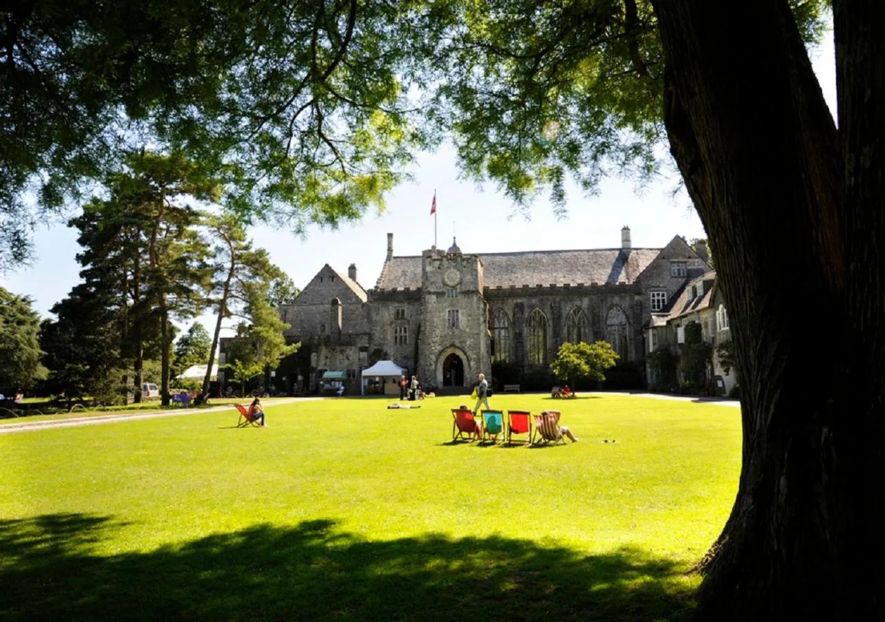 Facade/entrance in Dartington Hall