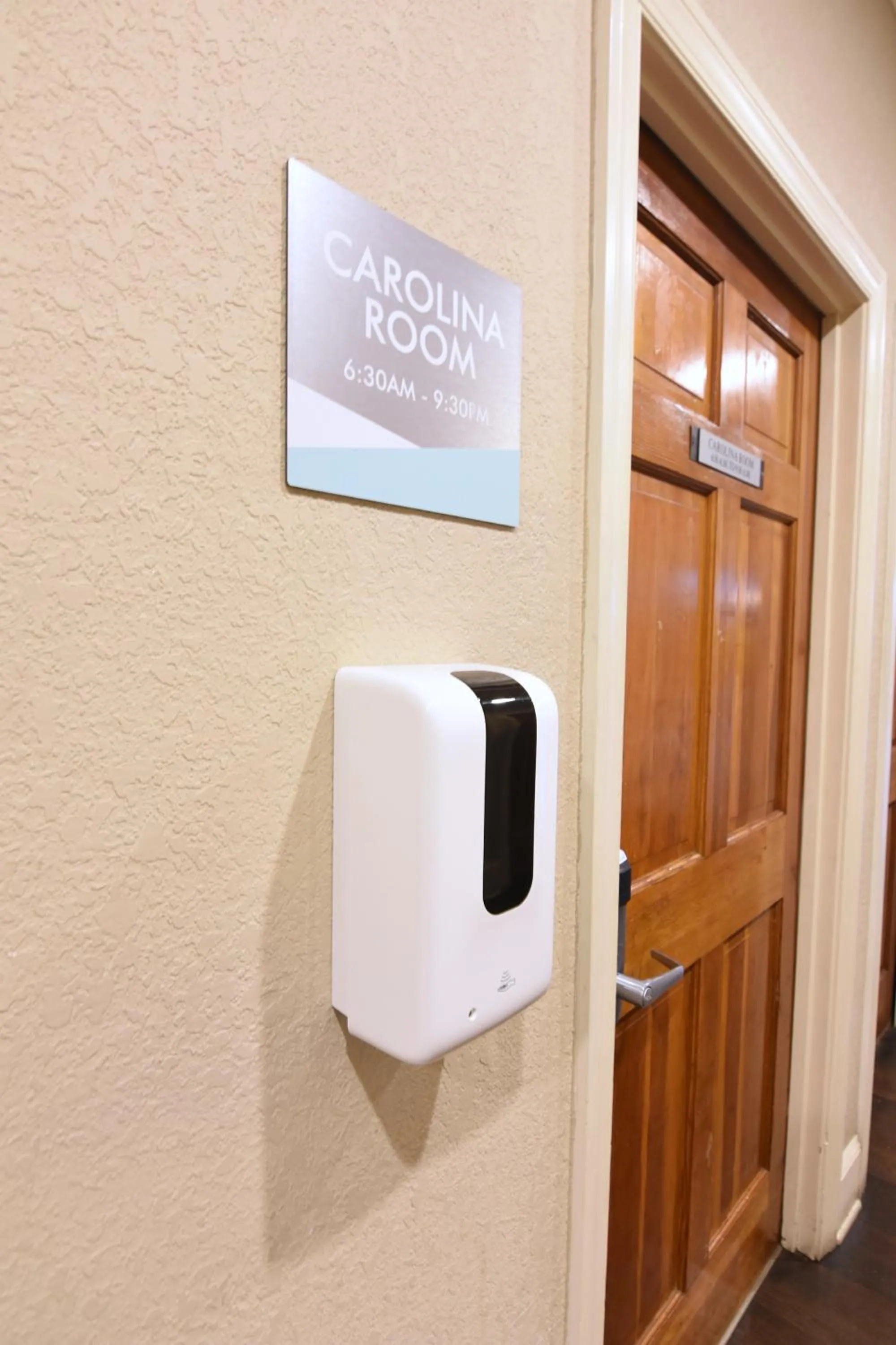 Property building in Best Western Point South