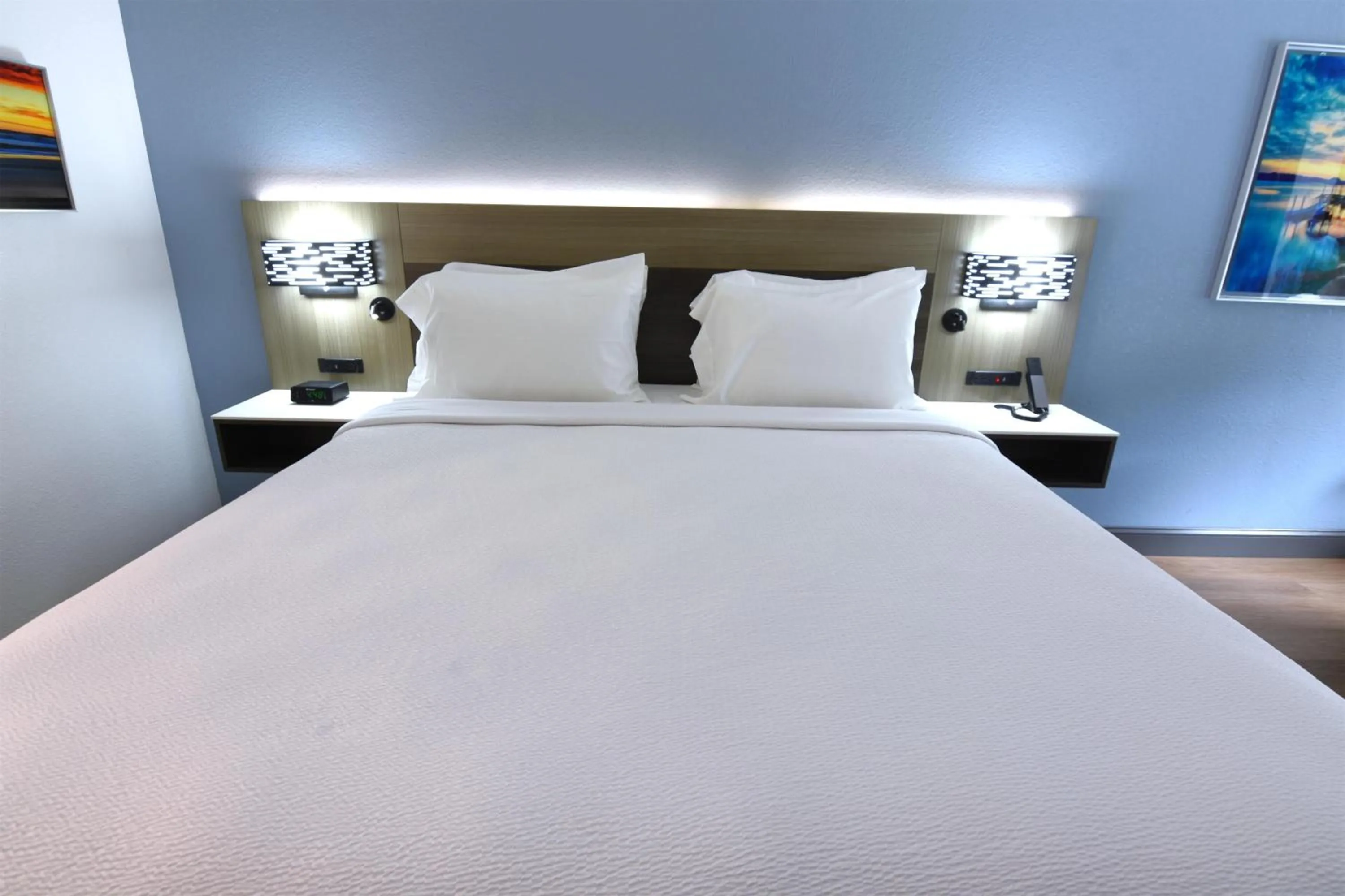 Bedroom, Bed in Best Western Point South