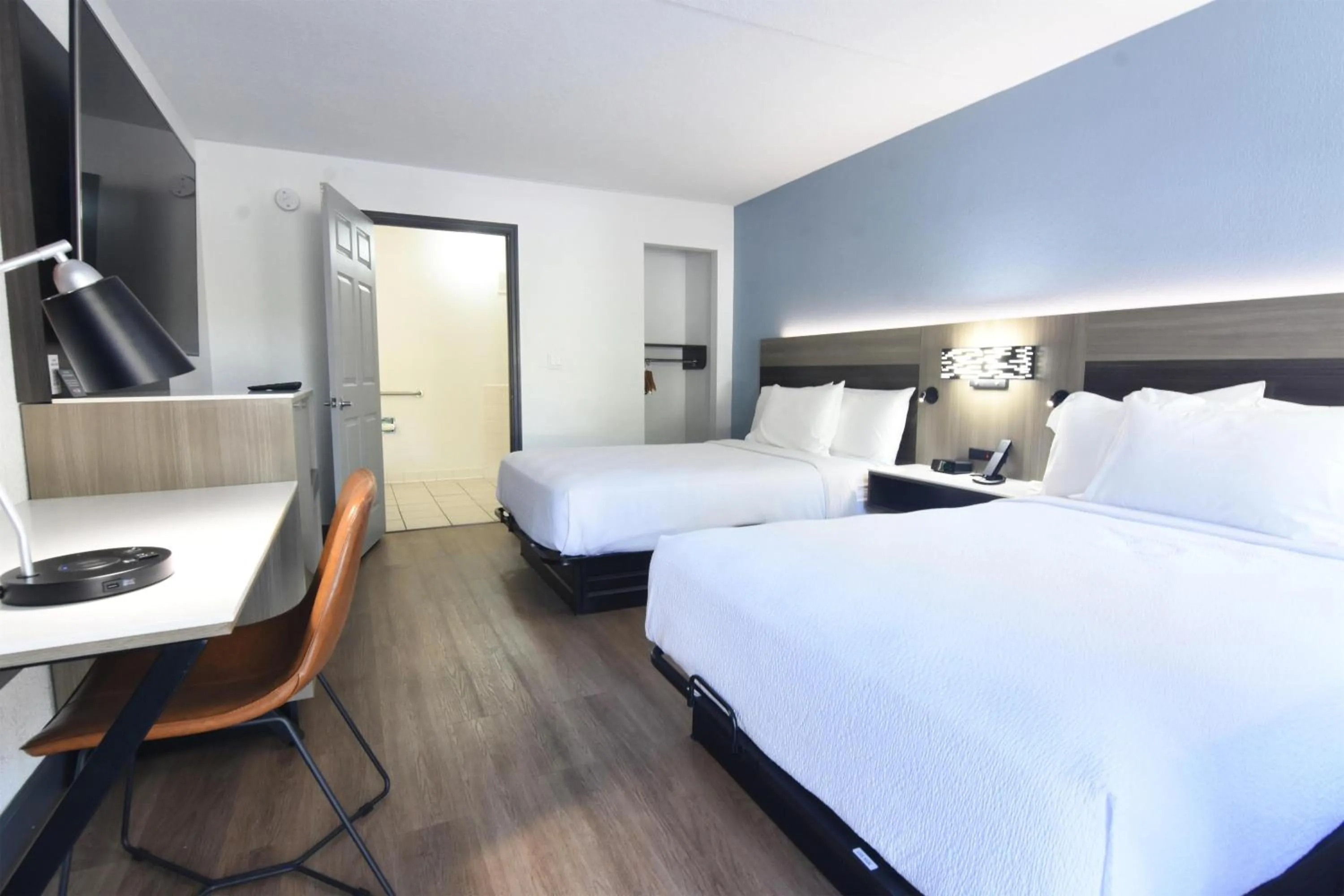 Bedroom, Bed in Best Western Point South